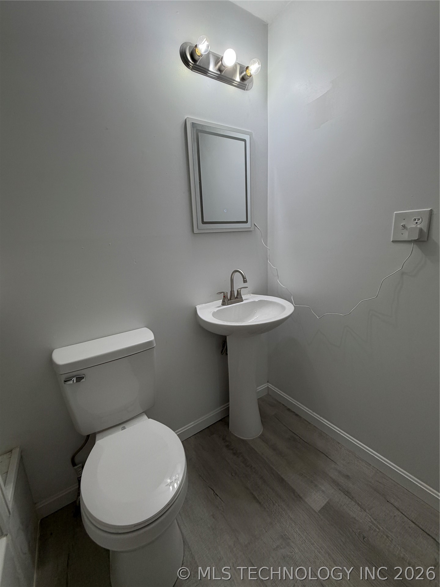 805 N J Street Property Photo 13