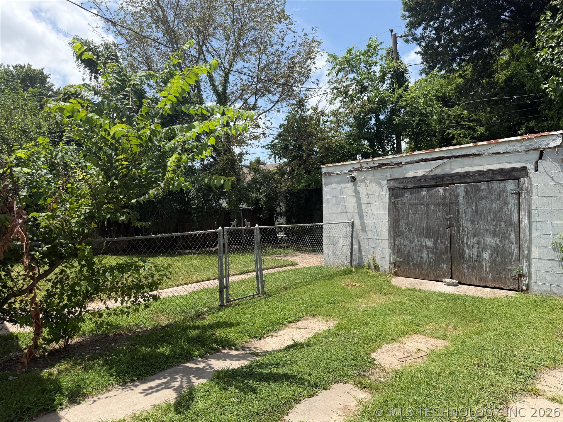805 N J Street Property Photo 20