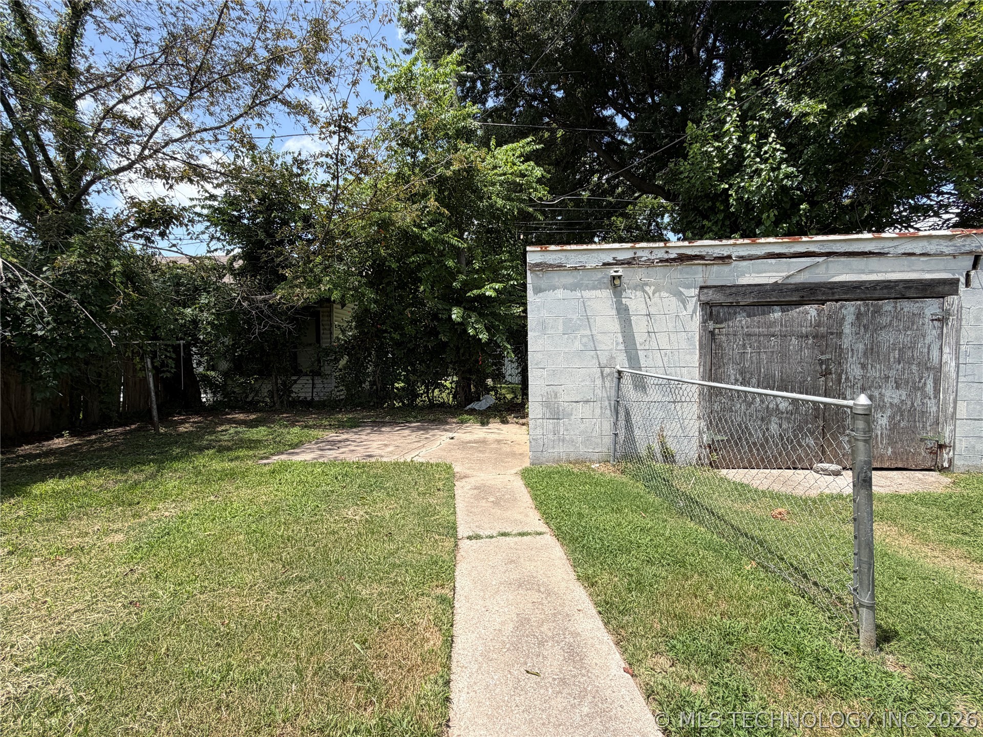 805 N J Street Property Photo 21