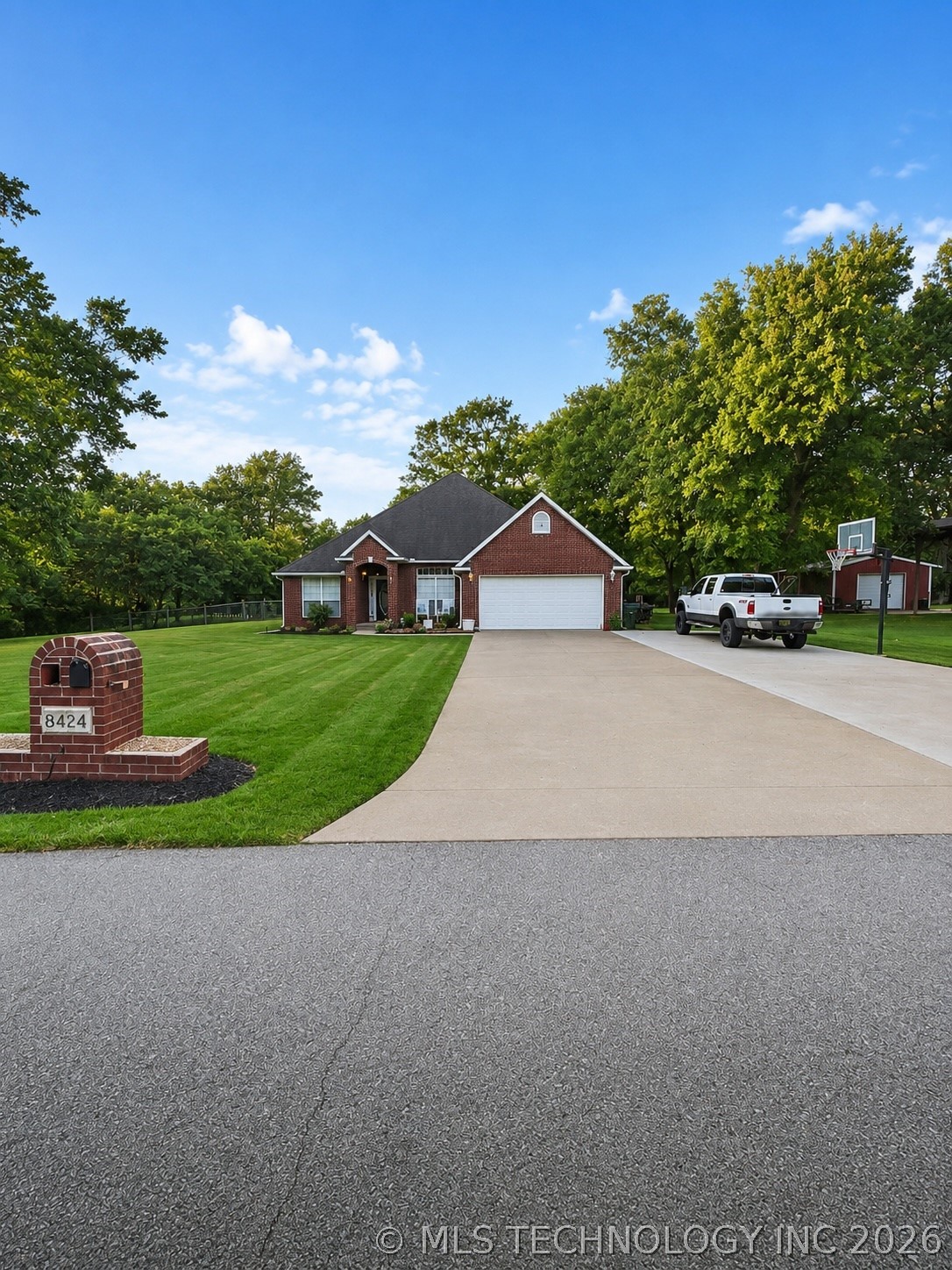 8424 Westway Road Property Photo 1
