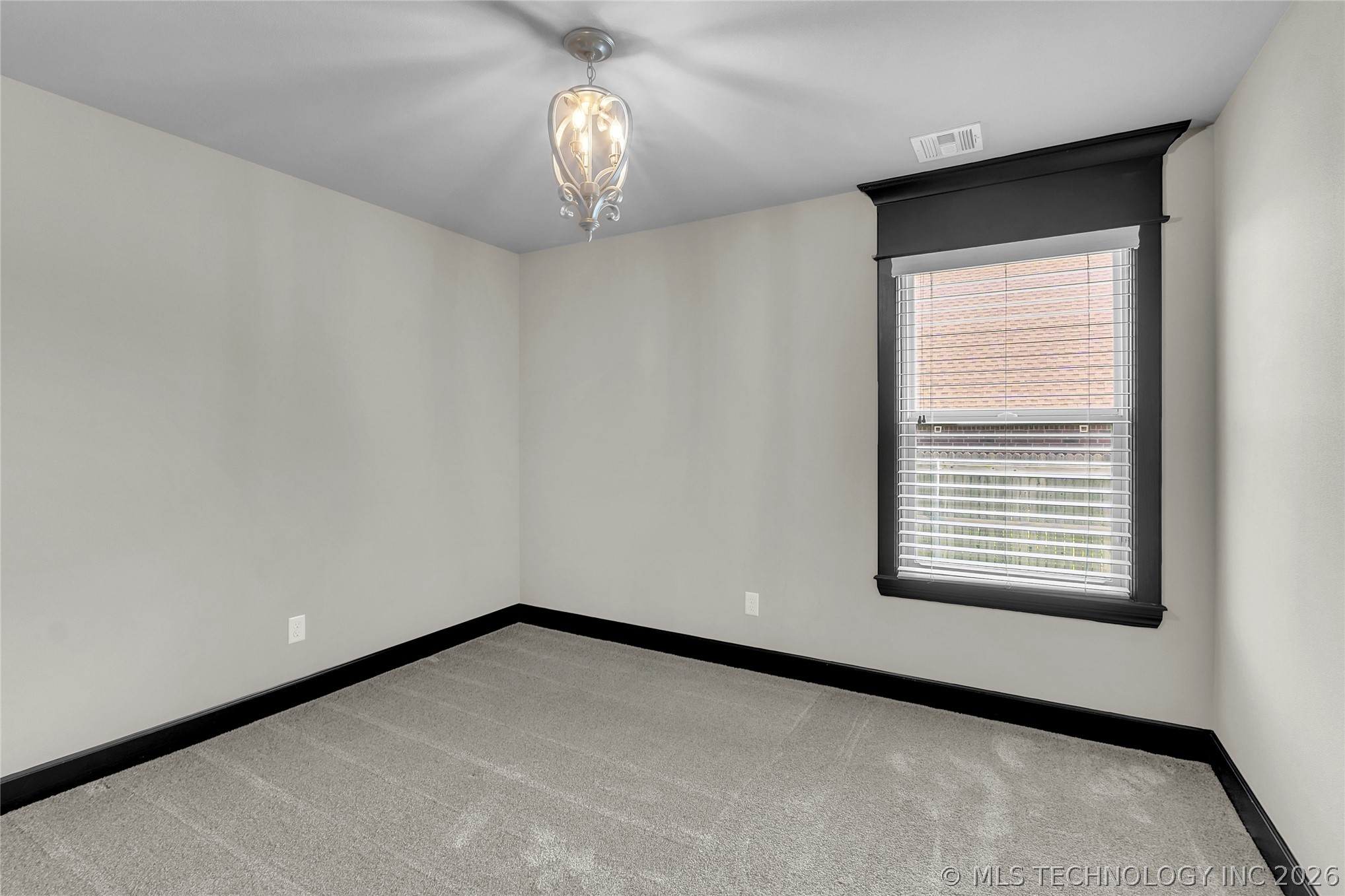 3915 S 15th Place Property Photo 36