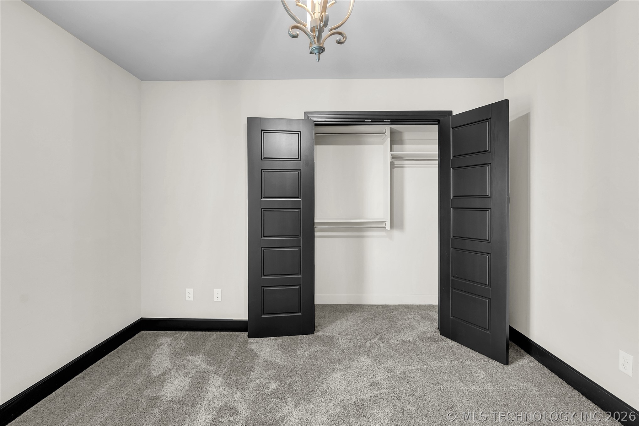 3915 S 15th Place Property Photo 39