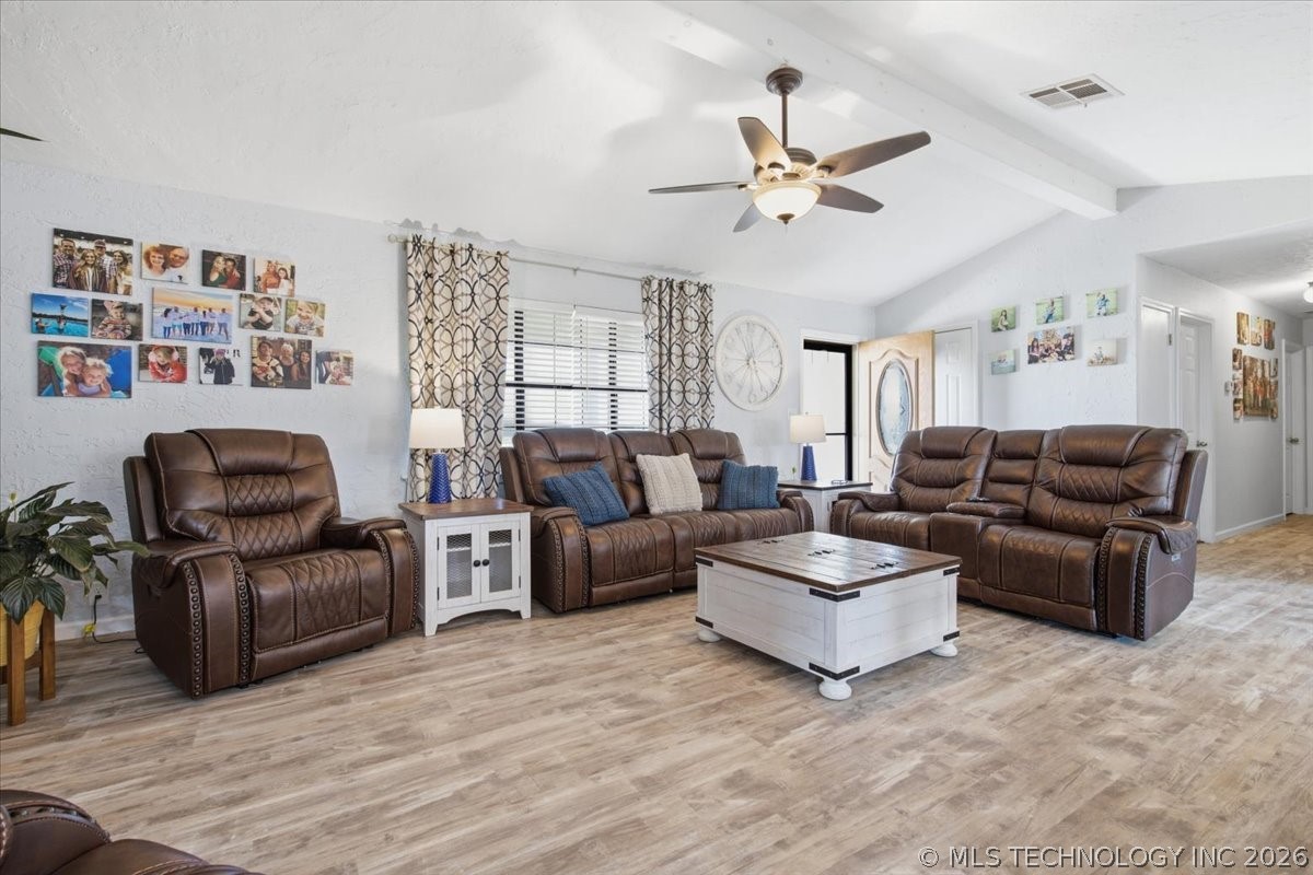 8880 County Road 3490 Property Photo 6