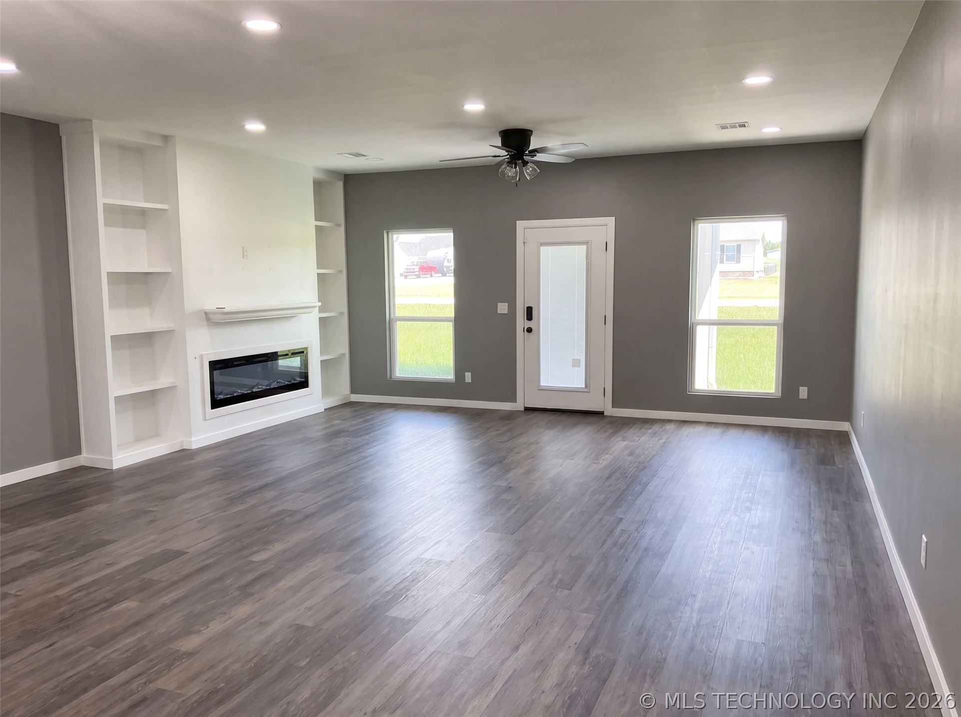 1950 E 474 Street Property Photo 3