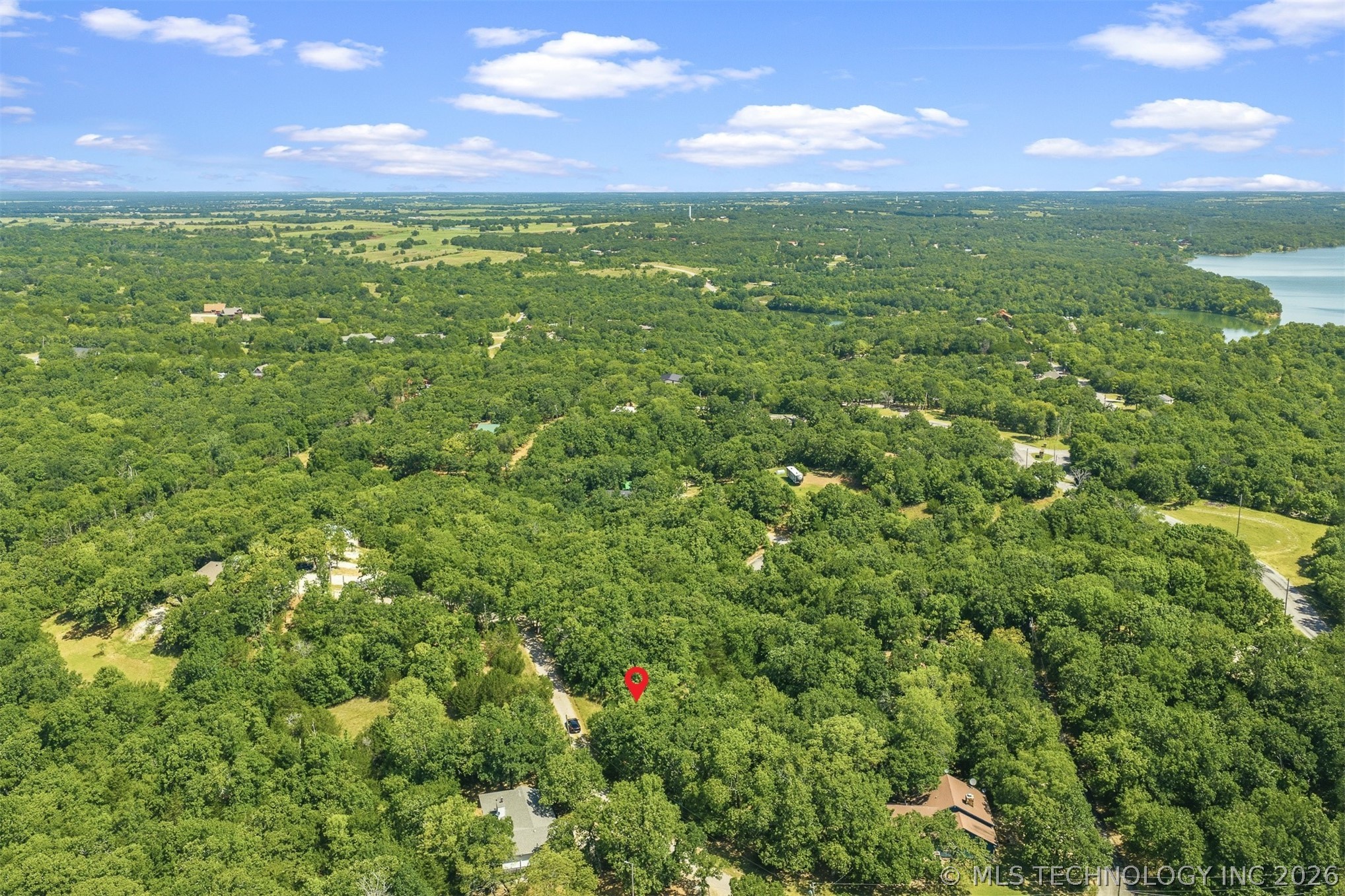 11 Hickory Hill Drive Property Photo 2
