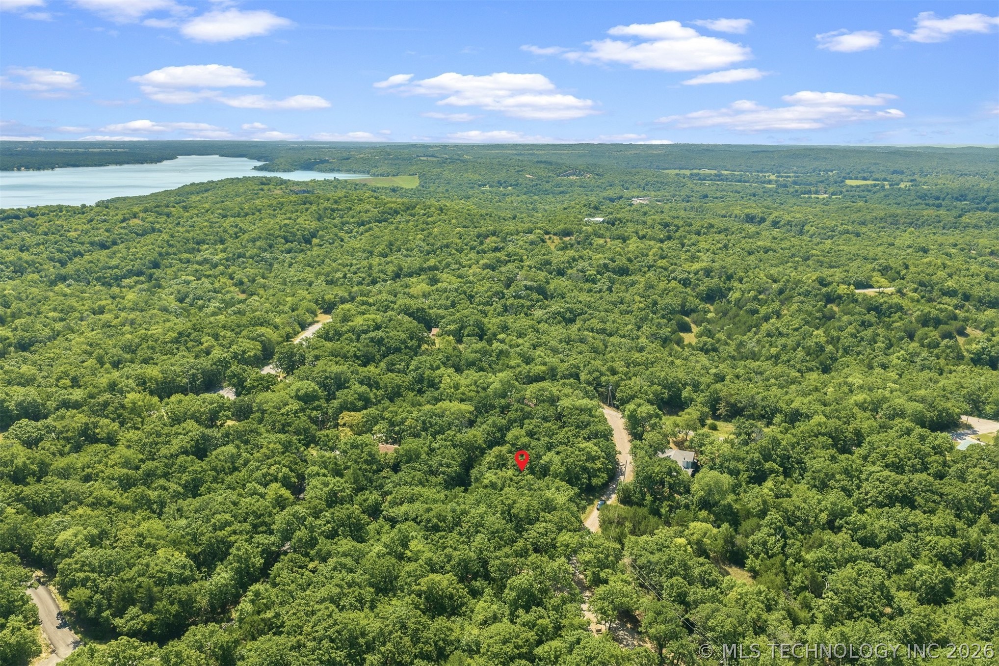10 Hickory Hill Drive Property Photo 9