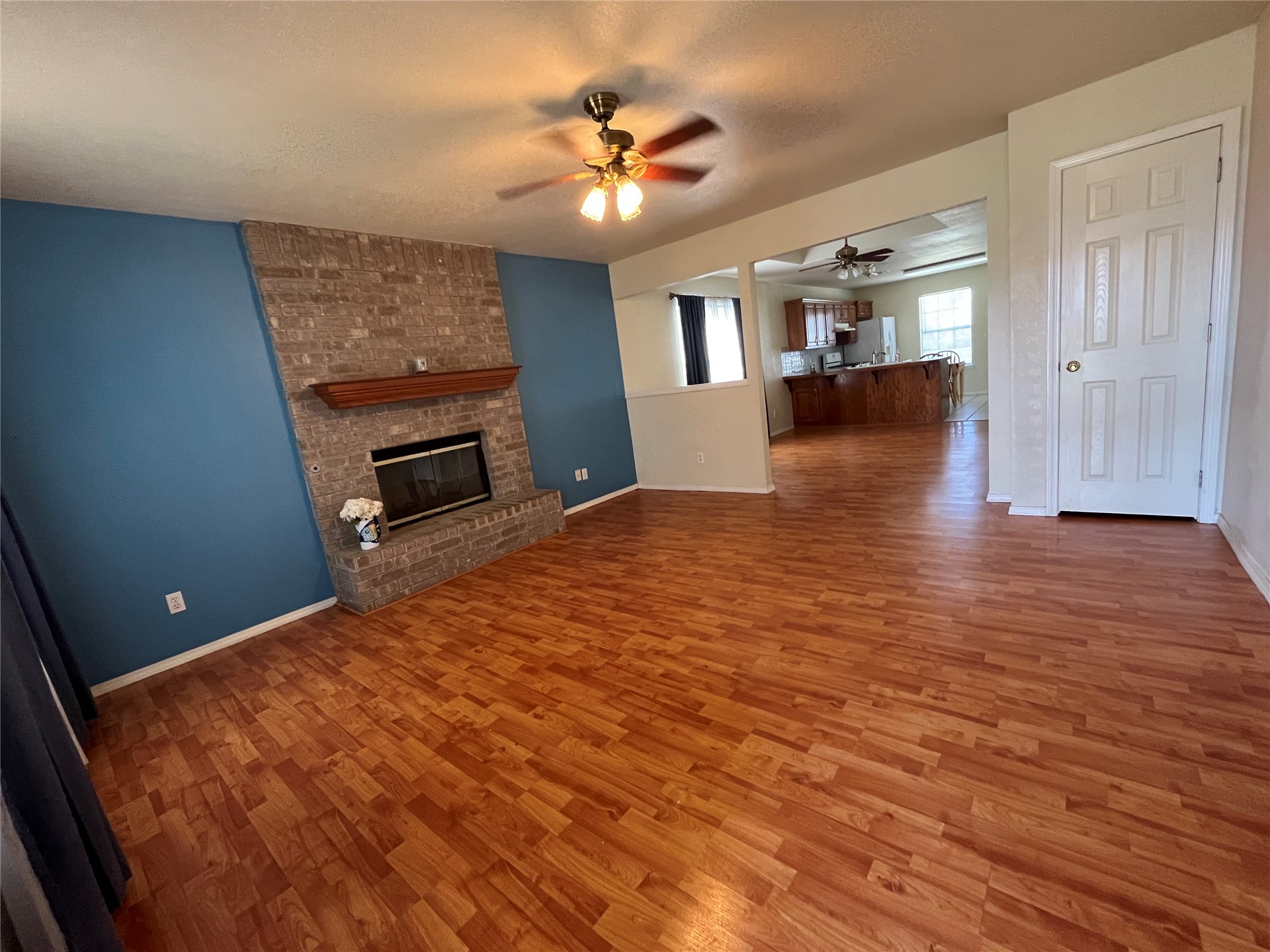 1331 E Bryan Avenue Property Photo 4