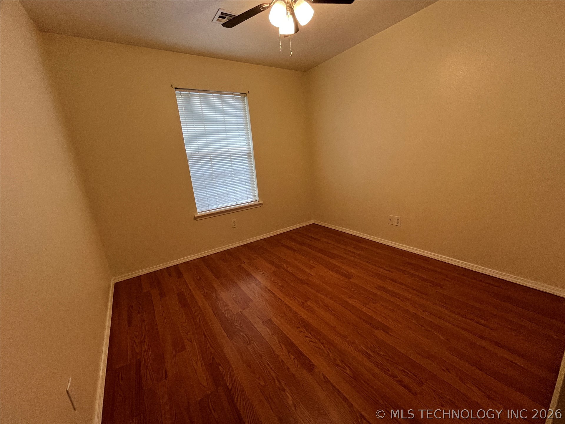 1331 E Bryan Avenue Property Photo 14