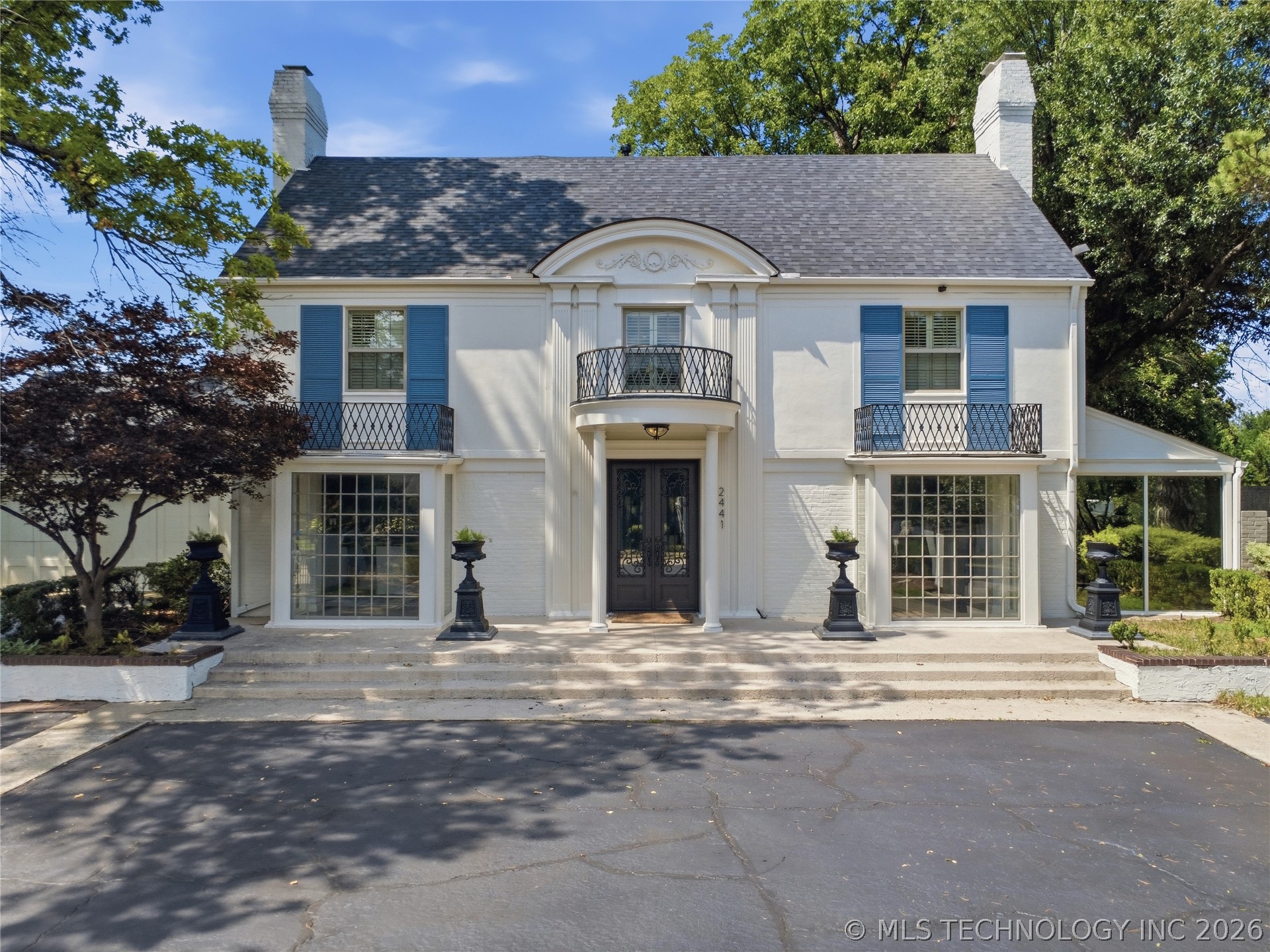 2441 E 31st Street Property Photo