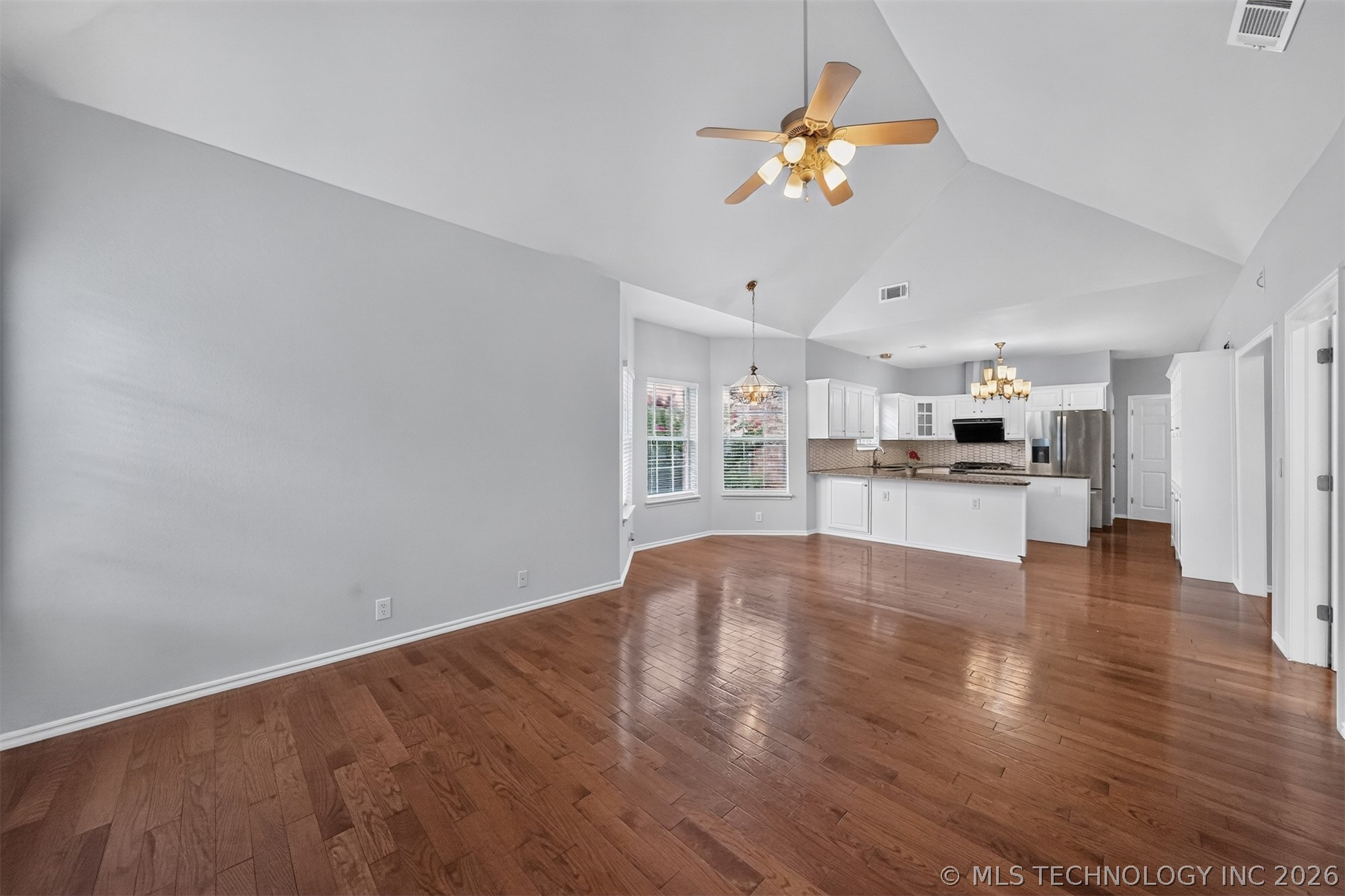 9624 S 67th East Avenue Property Photo 15