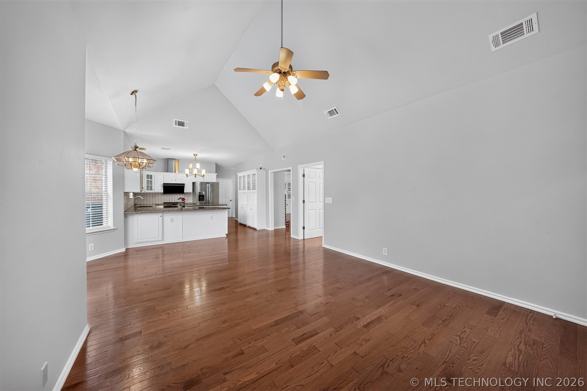 9624 S 67th East Avenue Property Photo 19