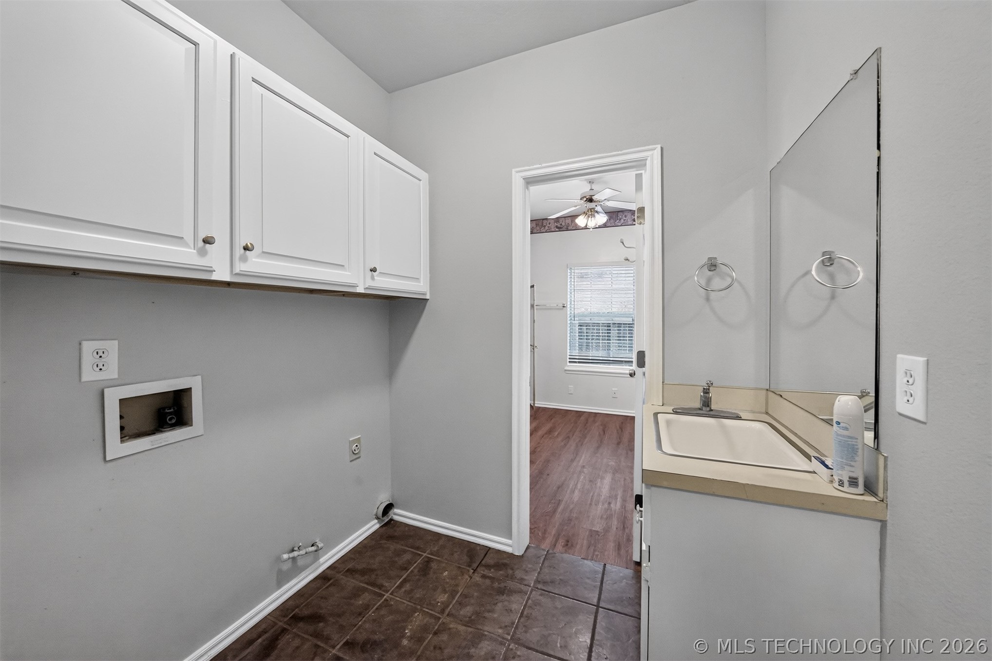 9624 S 67th East Avenue Property Photo 29