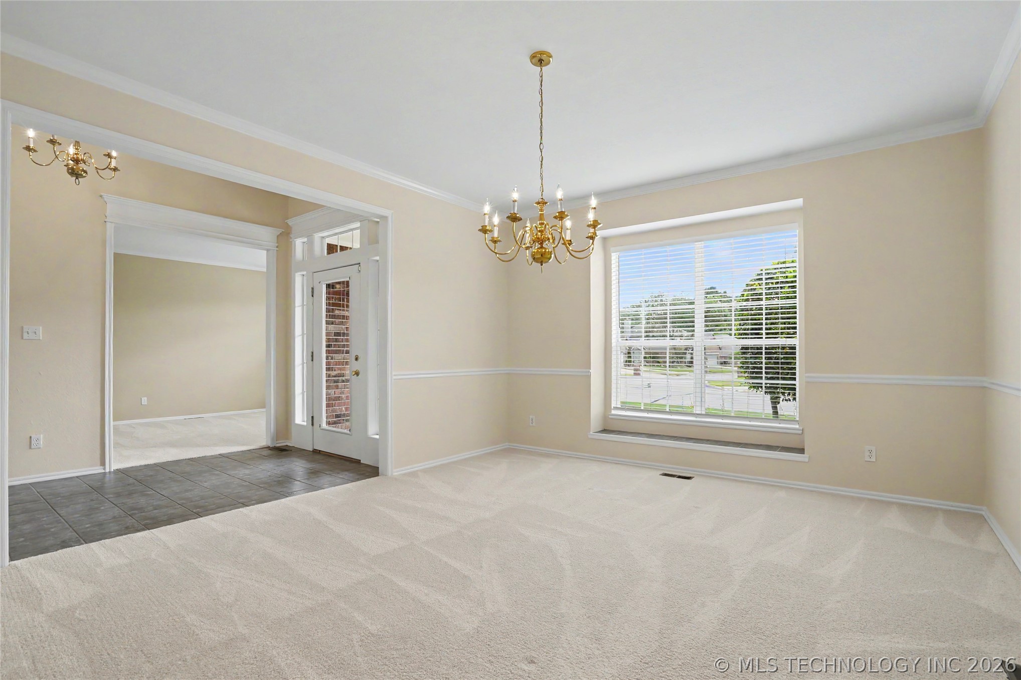320 N Willow Avenue Property Photo 10