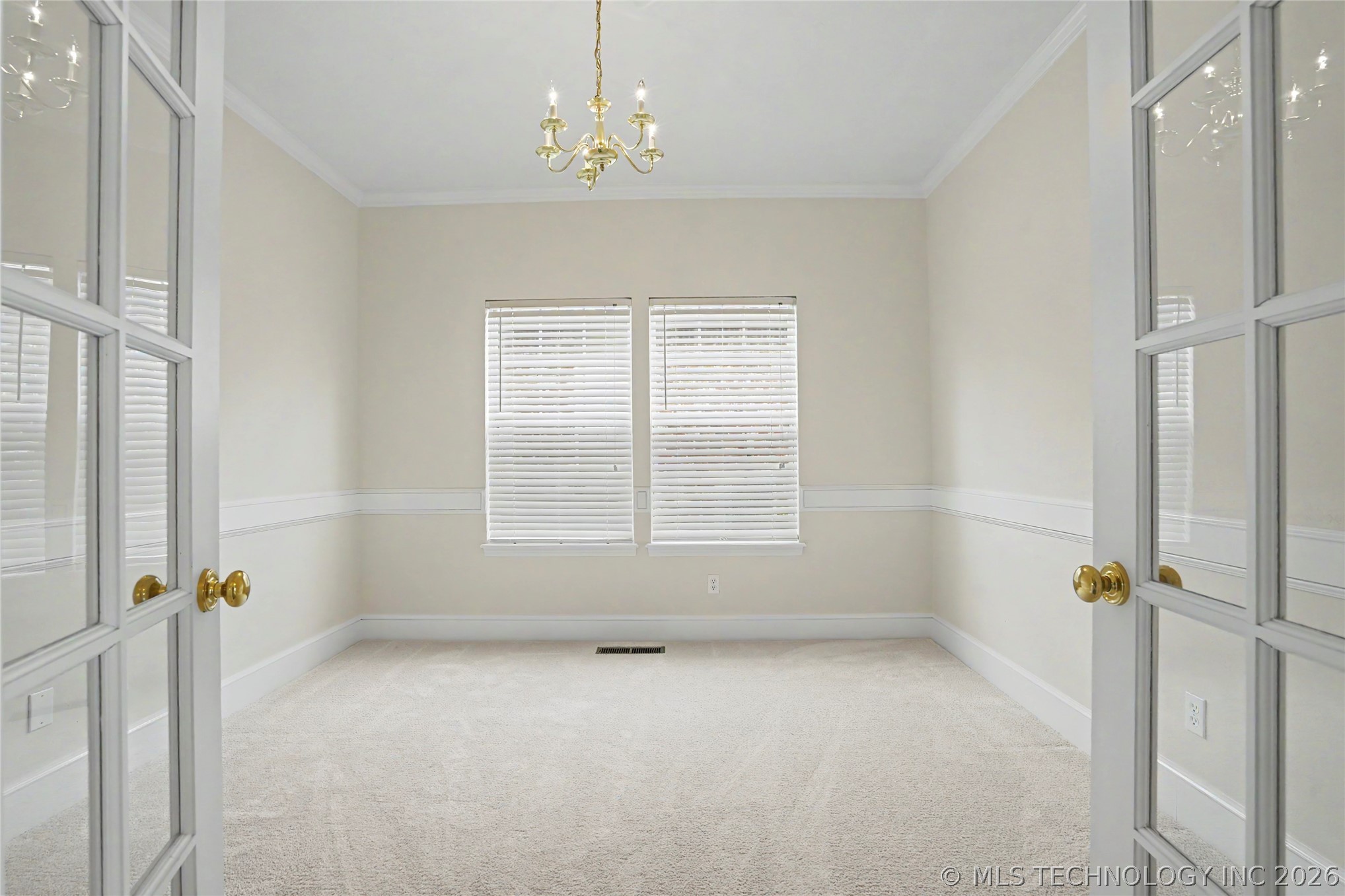 320 N Willow Avenue Property Photo 12