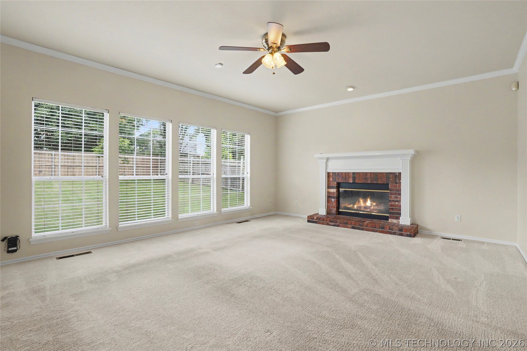 320 N Willow Avenue Property Photo 14