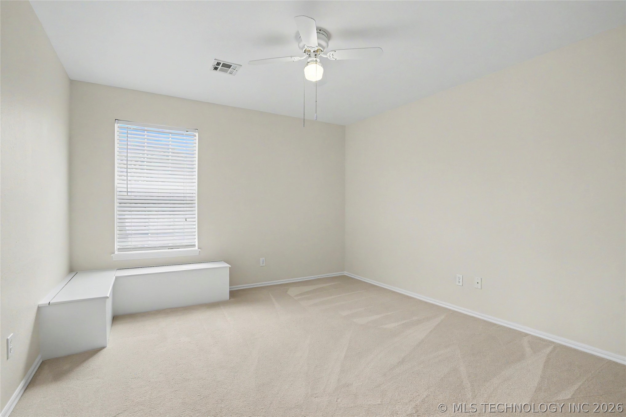 320 N Willow Avenue Property Photo 33