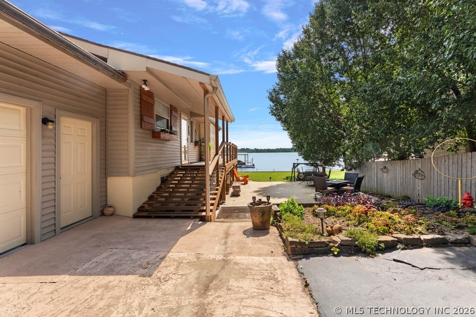 8823 Keller Road Property Photo 12