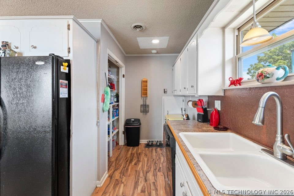8823 Keller Road Property Photo 20