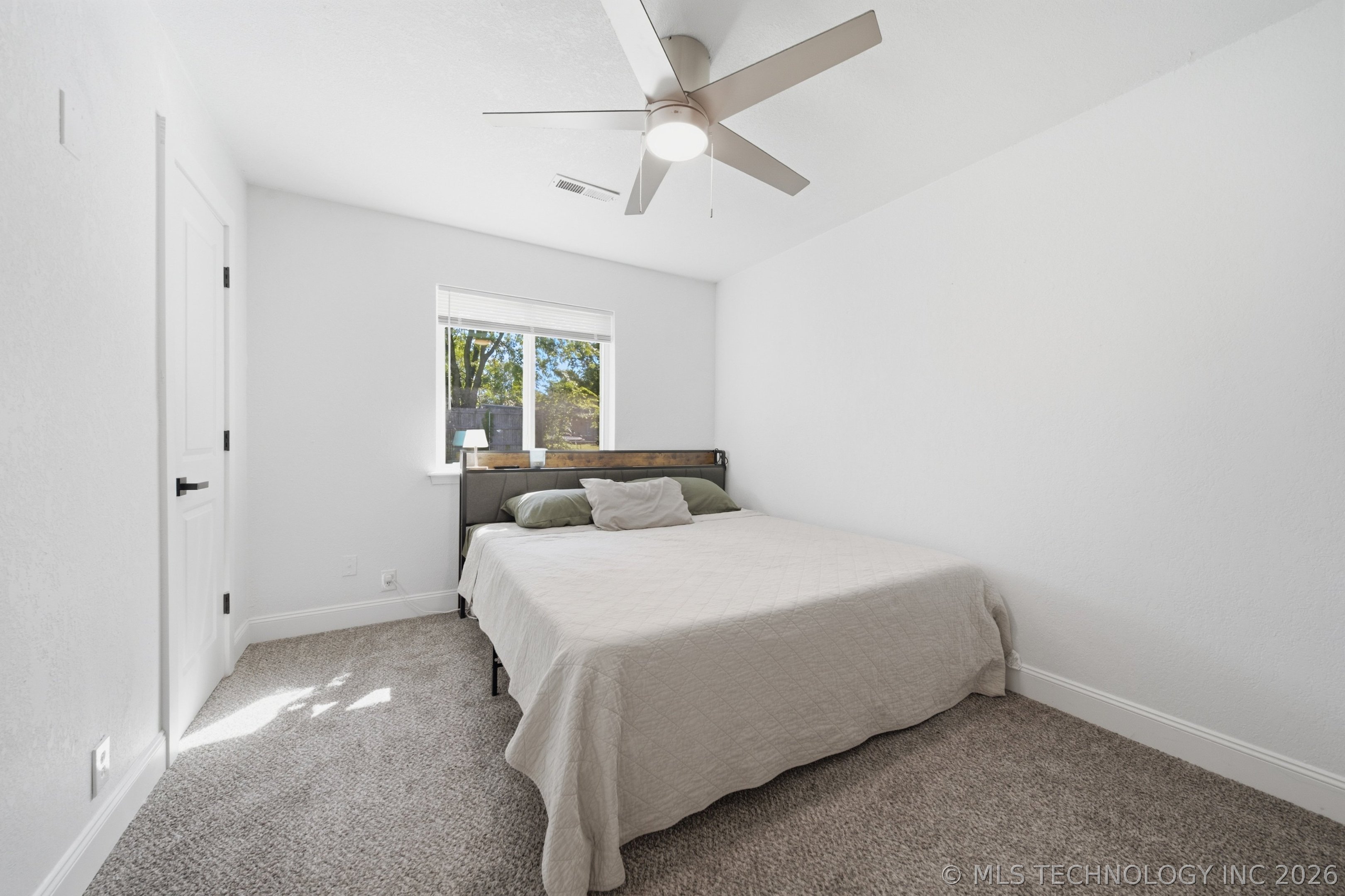 1656 S Redbud Place Property Photo 14