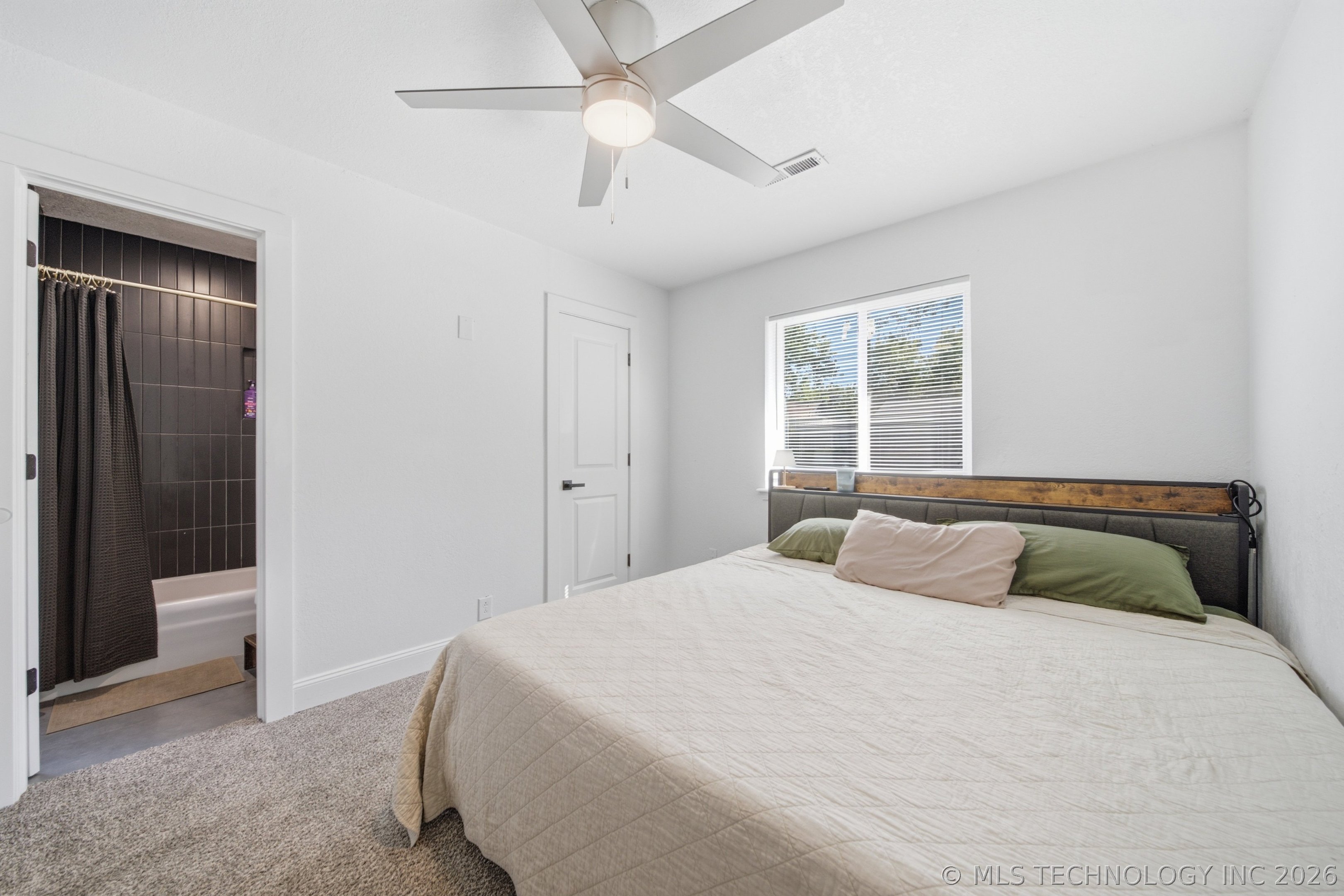 1656 S Redbud Place Property Photo 16
