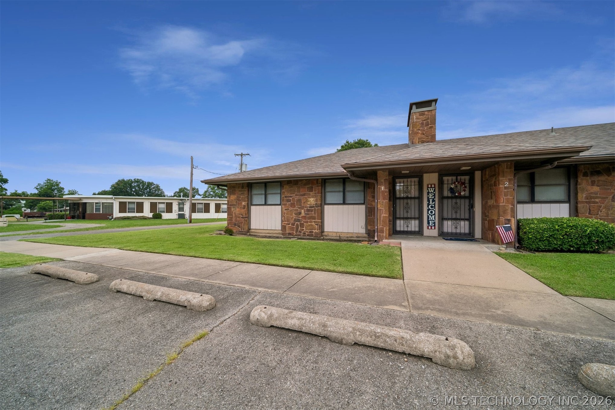 313 E Angus Avenue 1 Property Photo 2