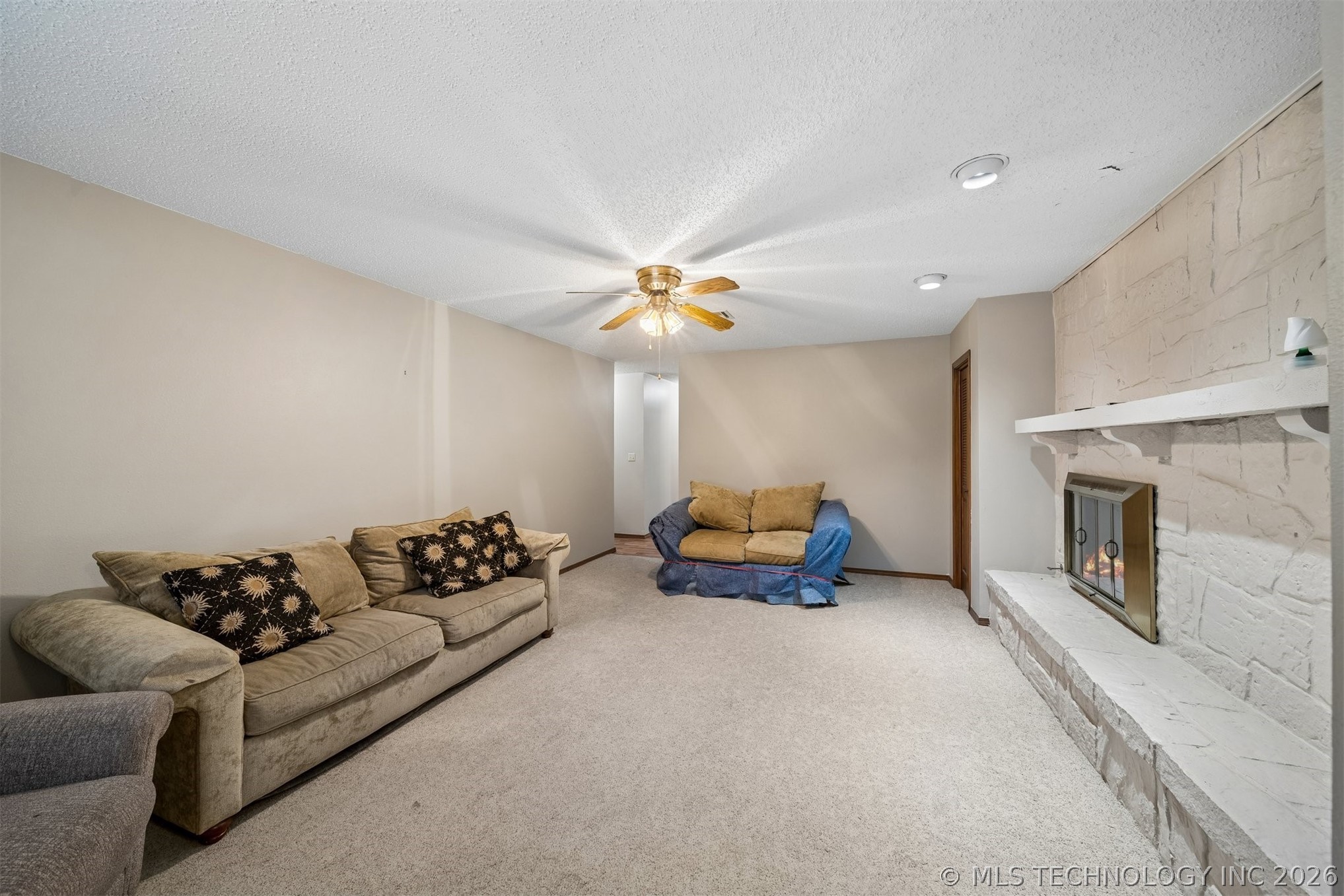 313 E Angus Avenue 1 Property Photo 5