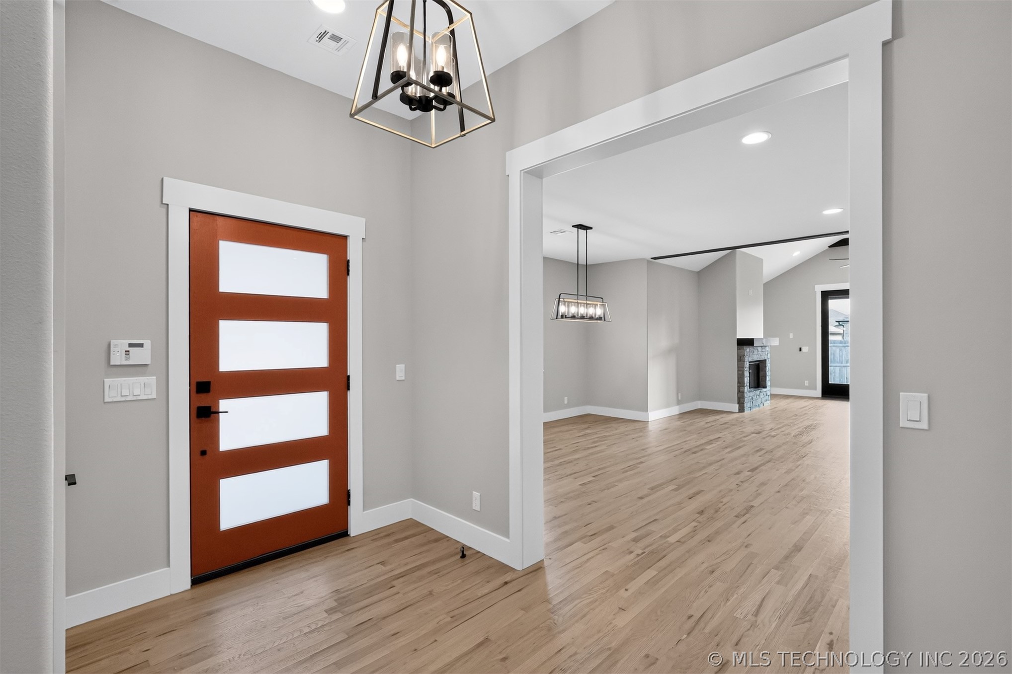 2042 E 130th Street Property Photo 4