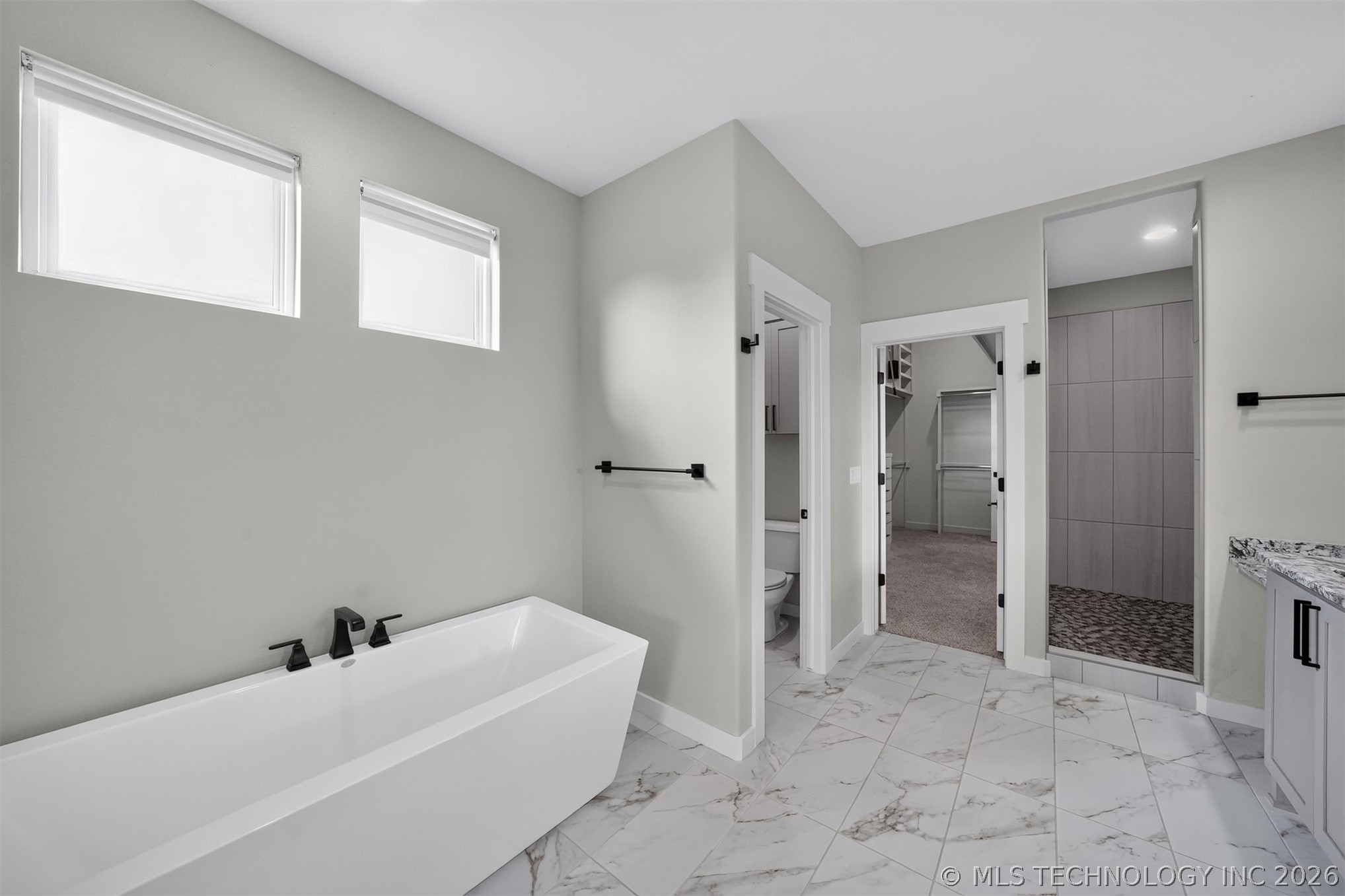 2042 E 130th Street Property Photo 22