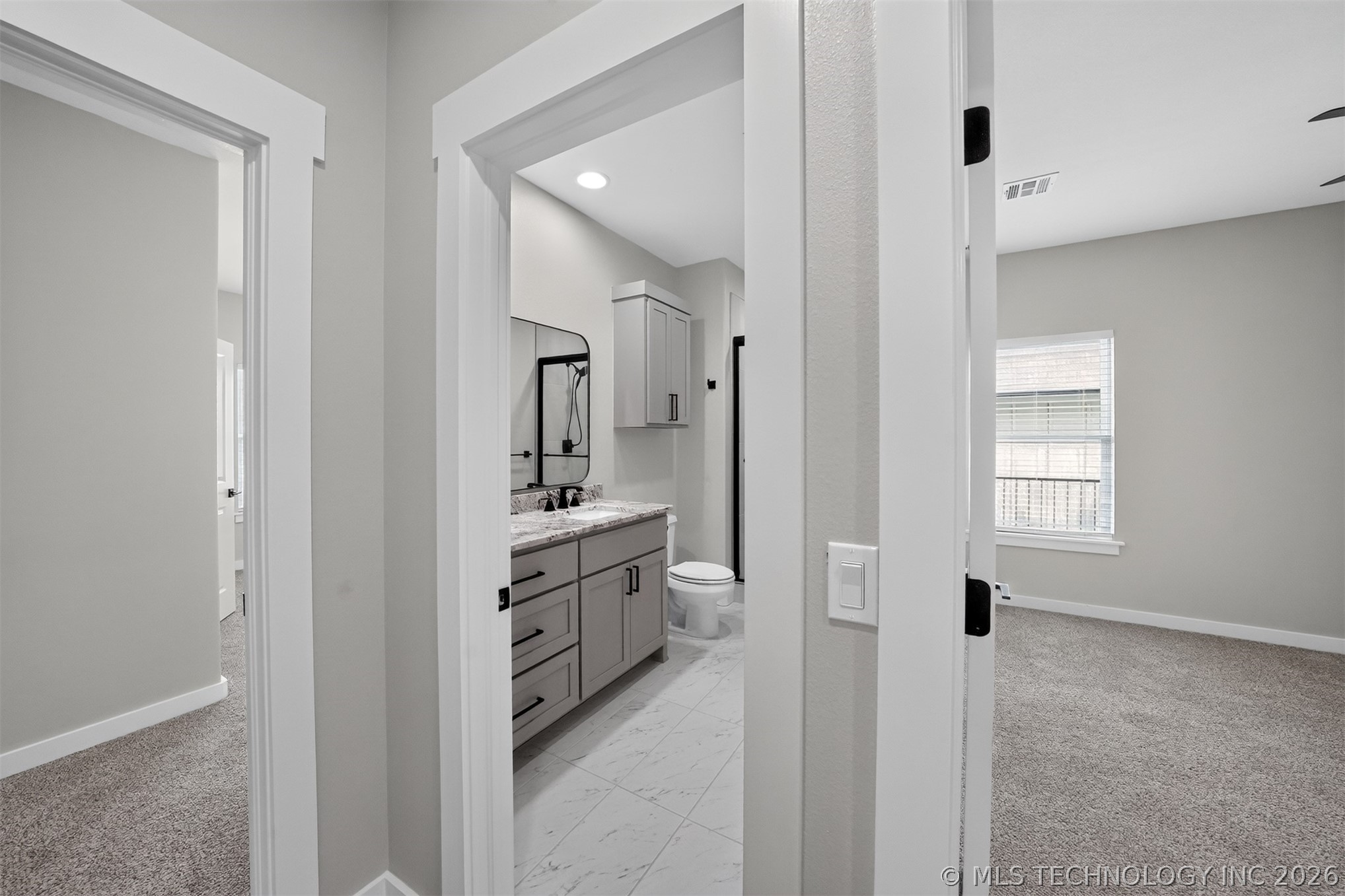 2042 E 130th Street Property Photo 28