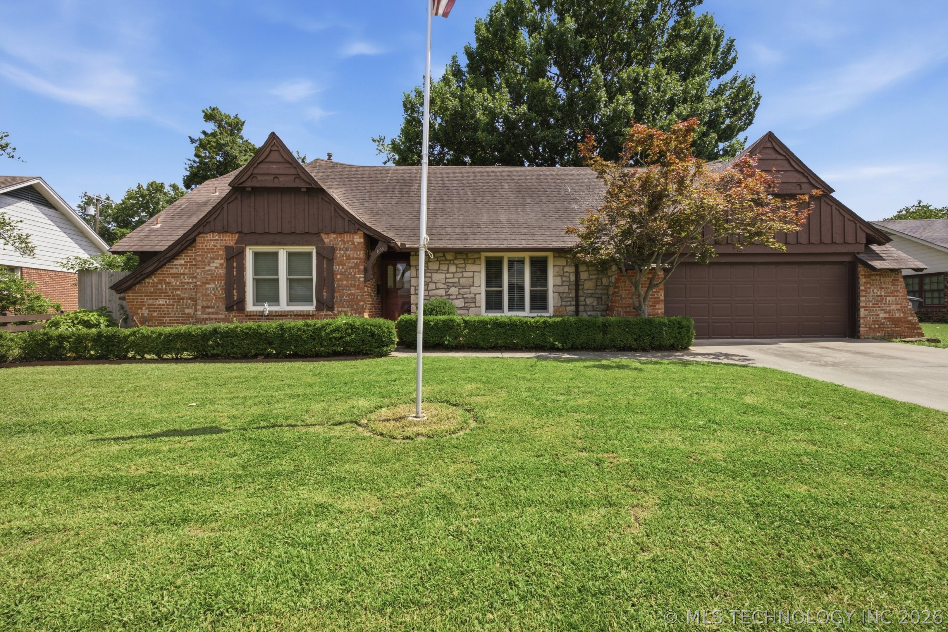 1754 E 59th Place Property Photo 2