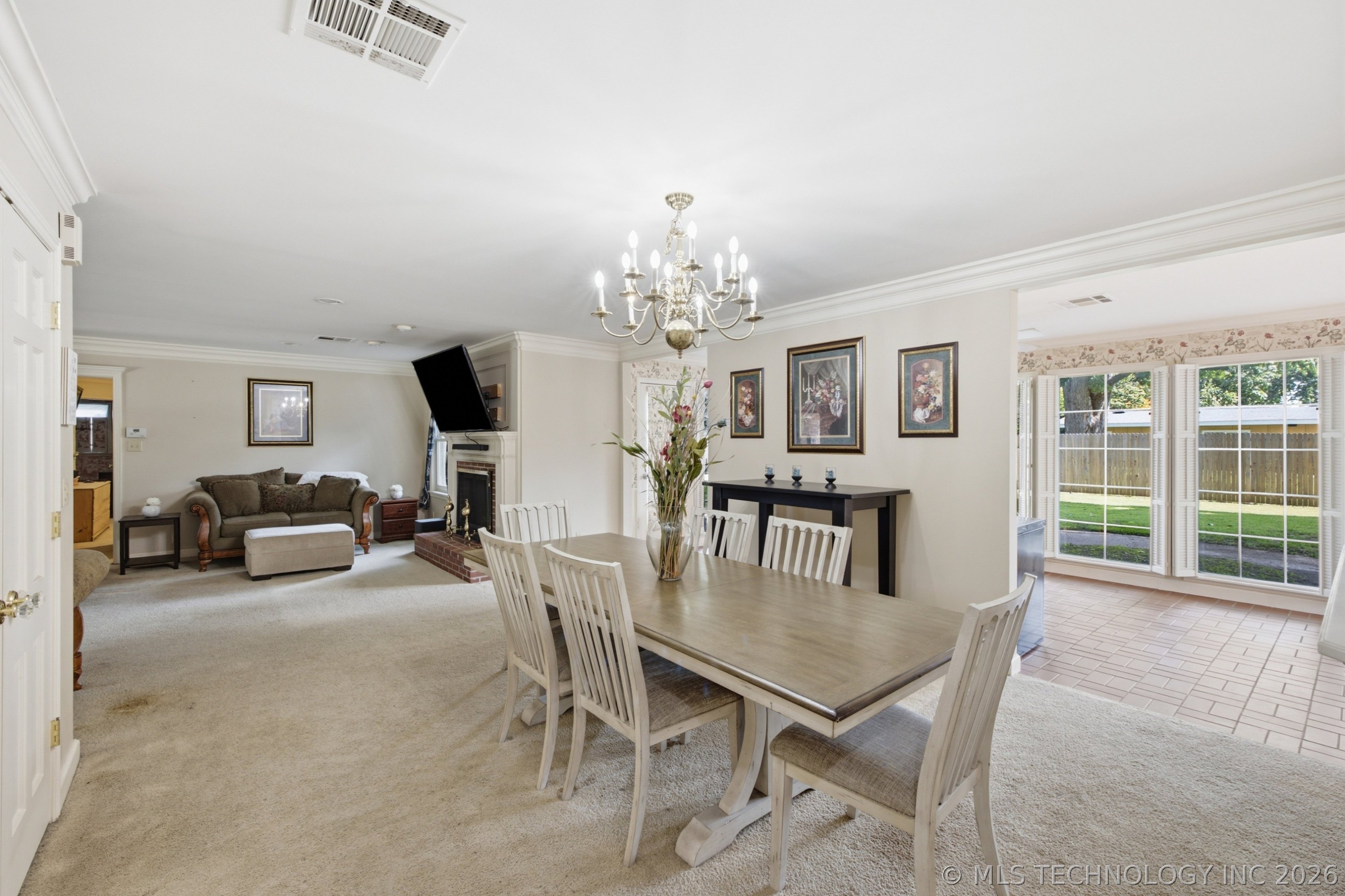 1754 E 59th Place Property Photo 15
