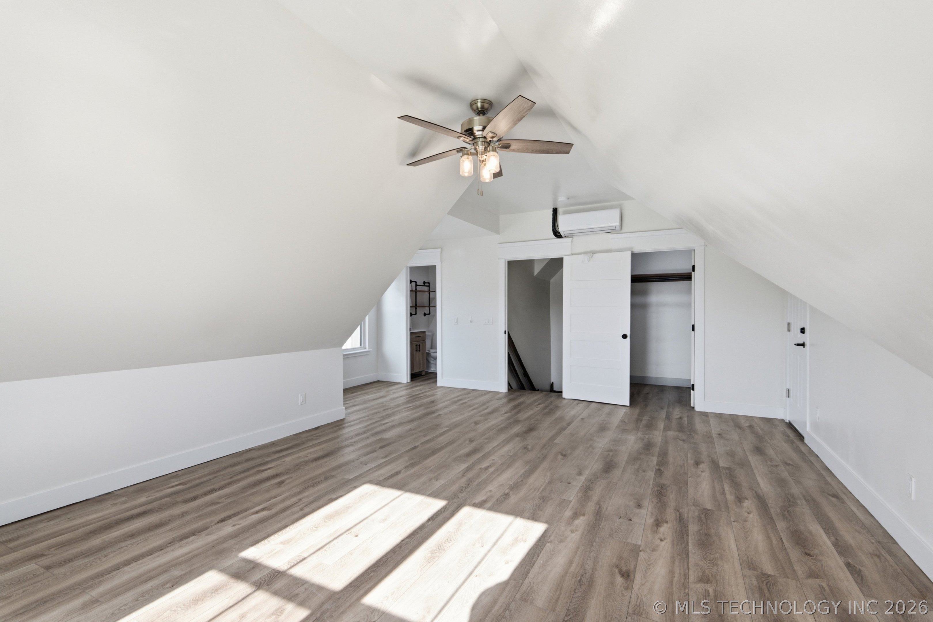 2500 Gulick Street Property Photo 37