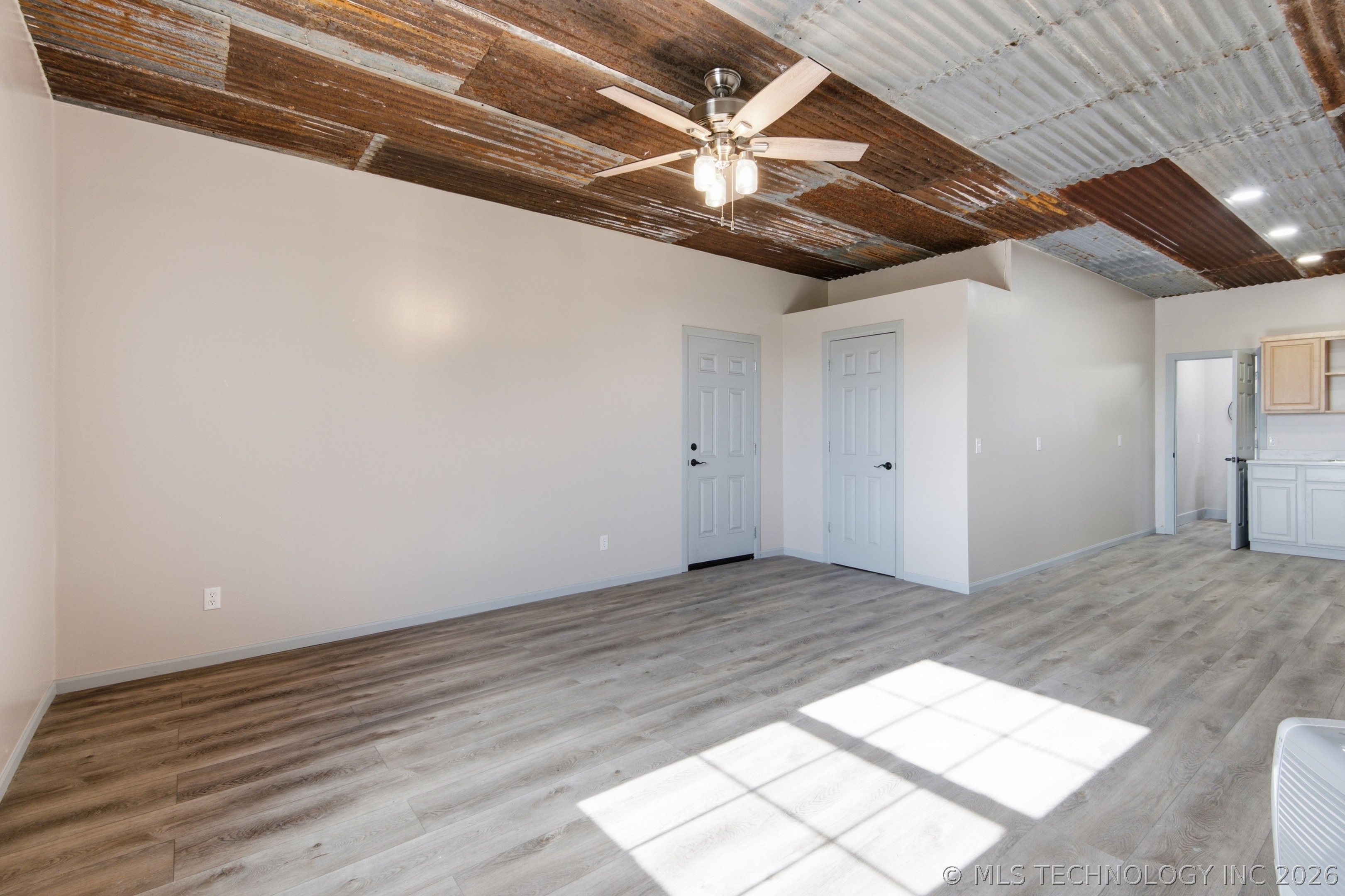 2500 Gulick Street Property Photo 43
