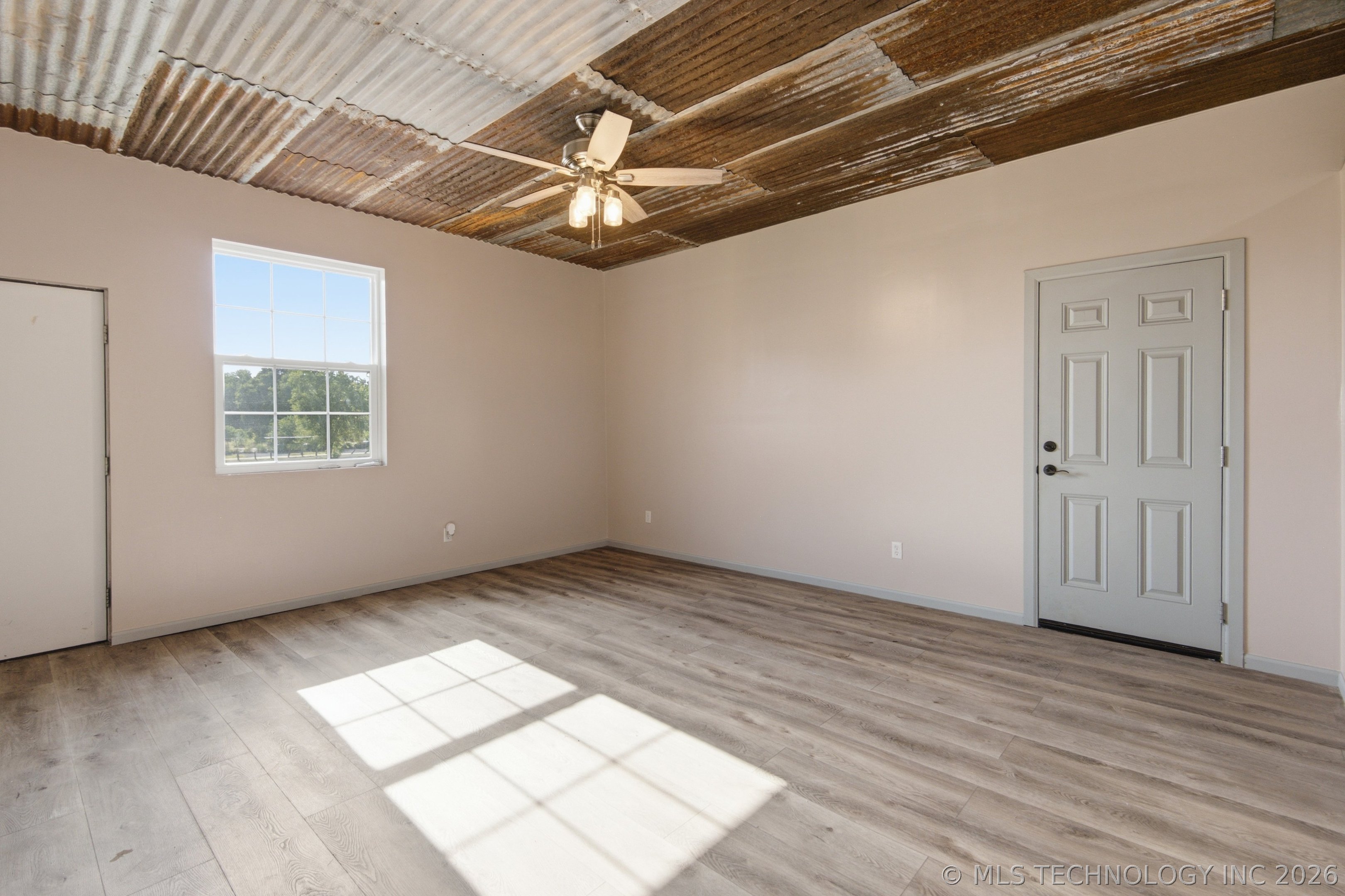 2500 Gulick Street Property Photo 44