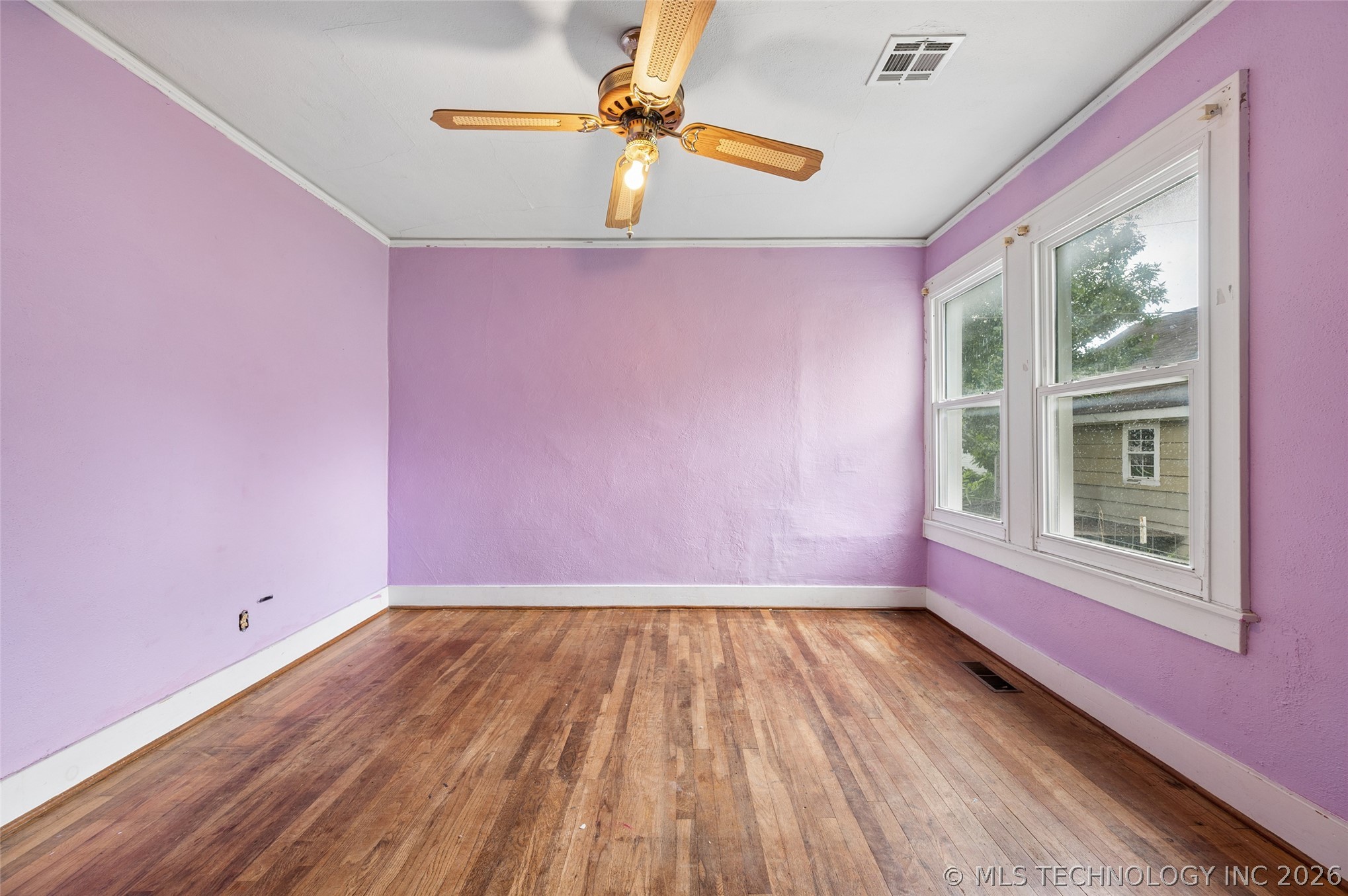 611 W 6th Street Property Photo 19