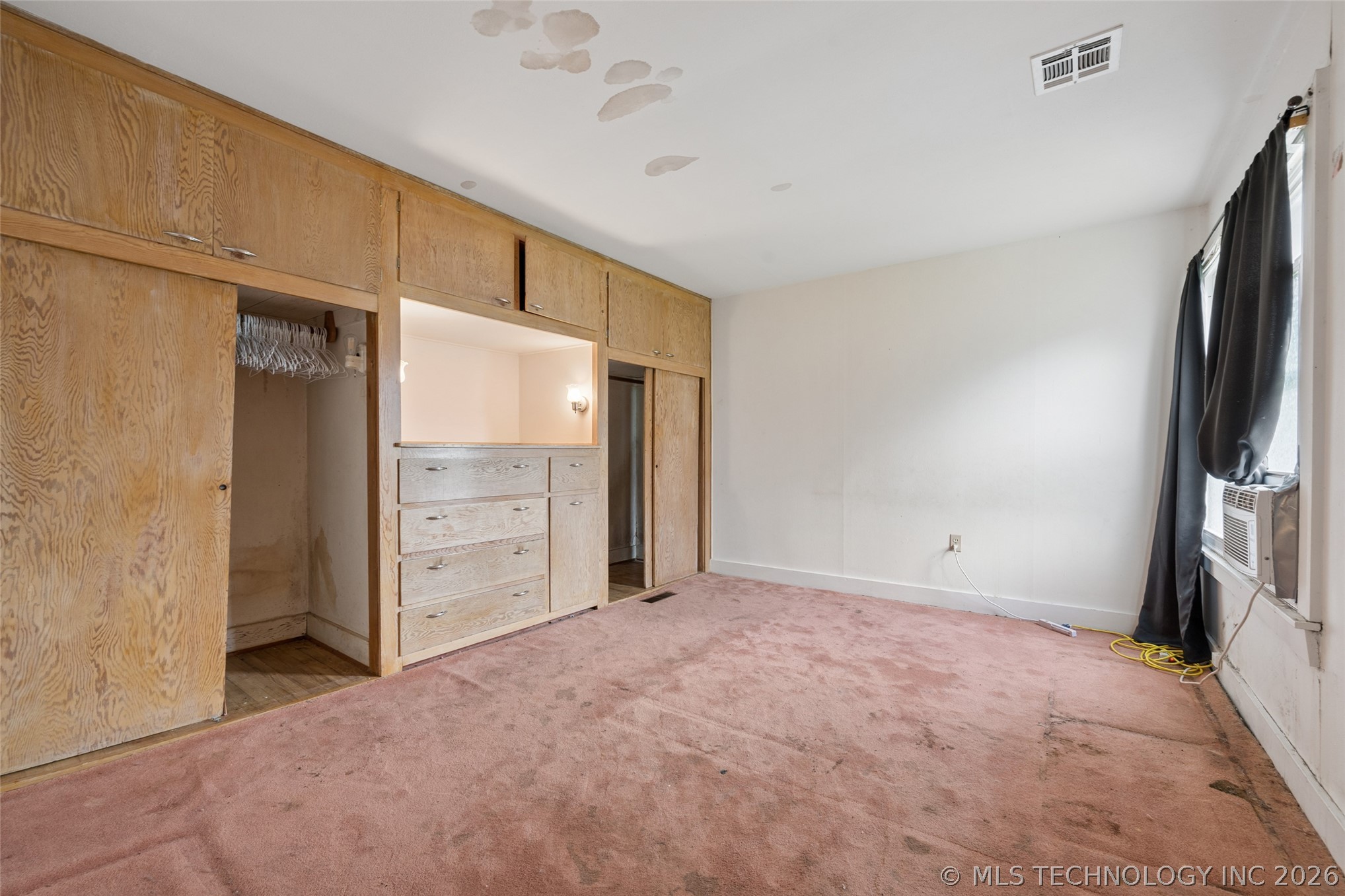 611 W 6th Street Property Photo 21