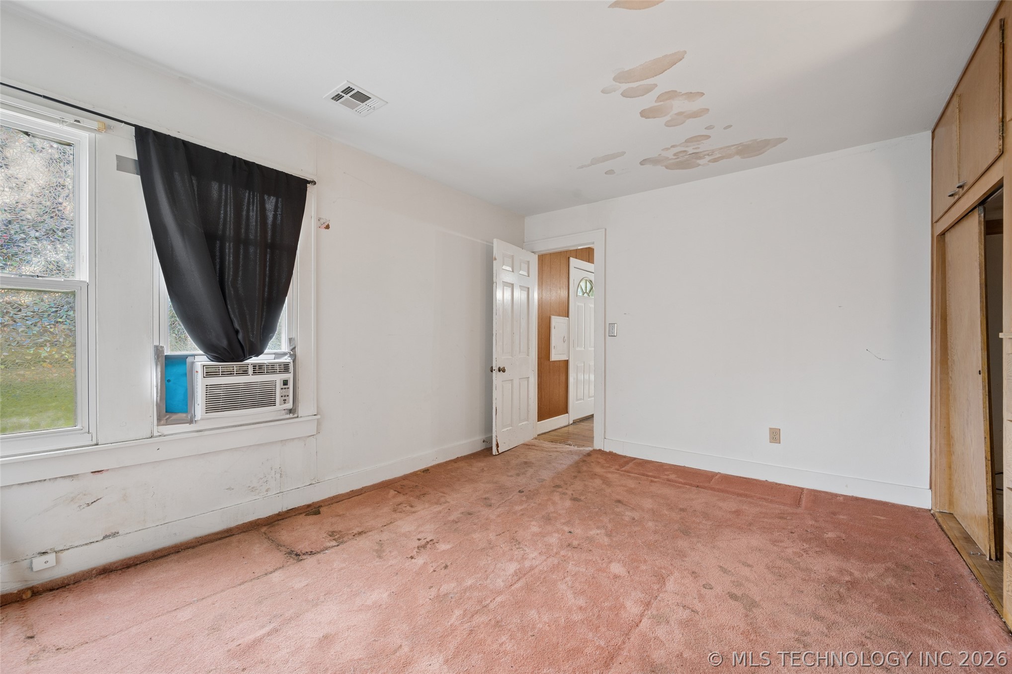 611 W 6th Street Property Photo 22