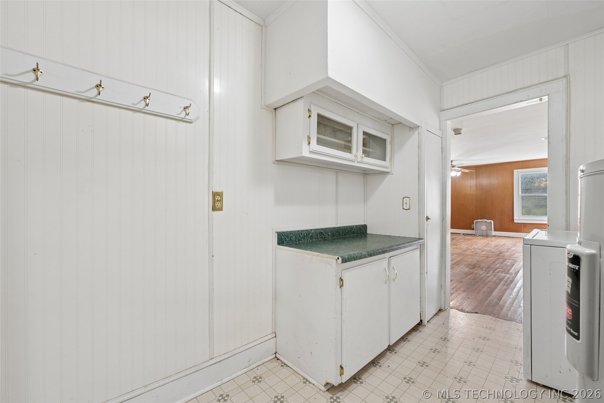 611 W 6th Street Property Photo 24