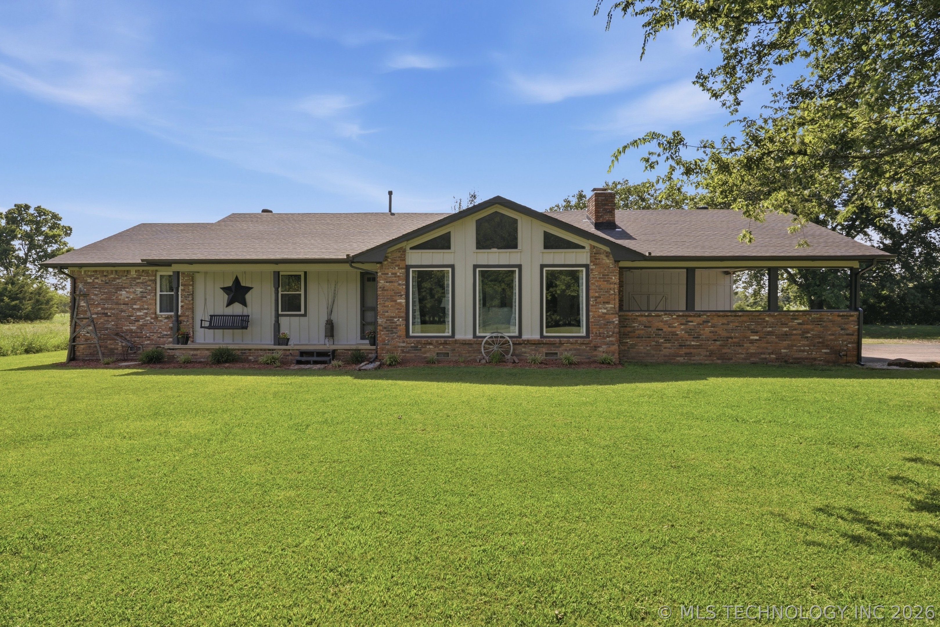 1003 S Chickasaw Avenue Property Photo 1