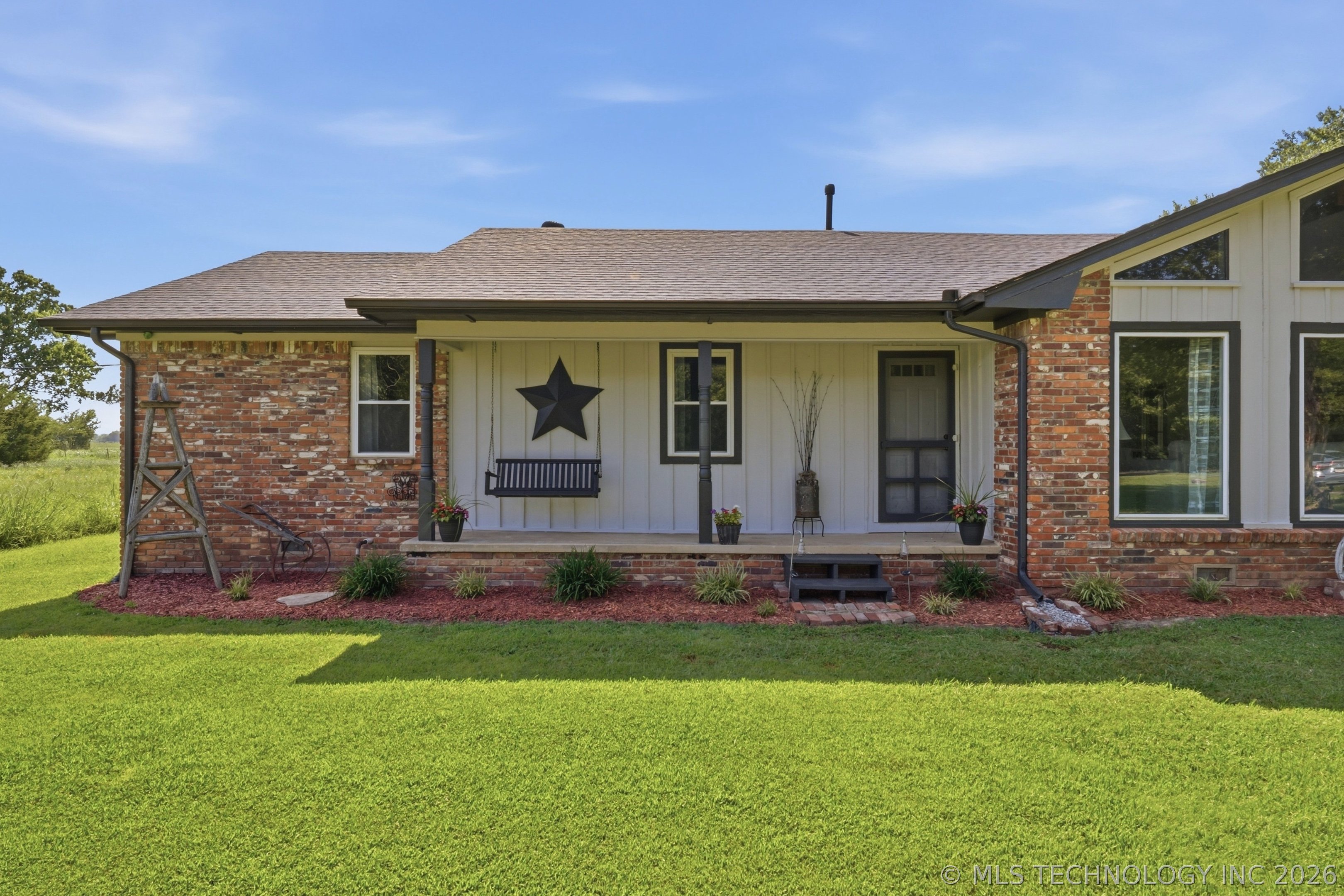 1003 S Chickasaw Avenue Property Photo 7