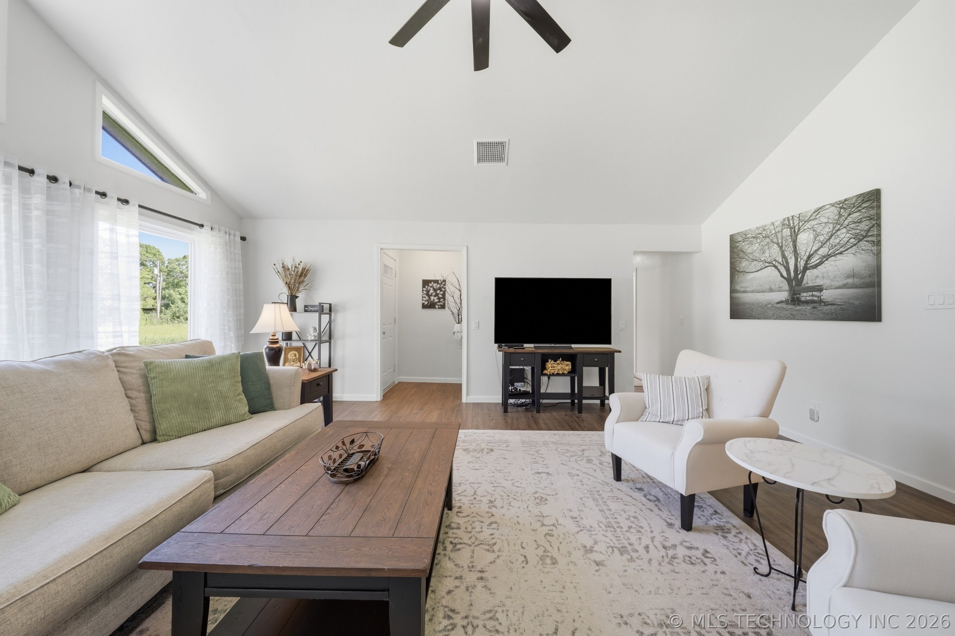 1003 S Chickasaw Avenue Property Photo 12