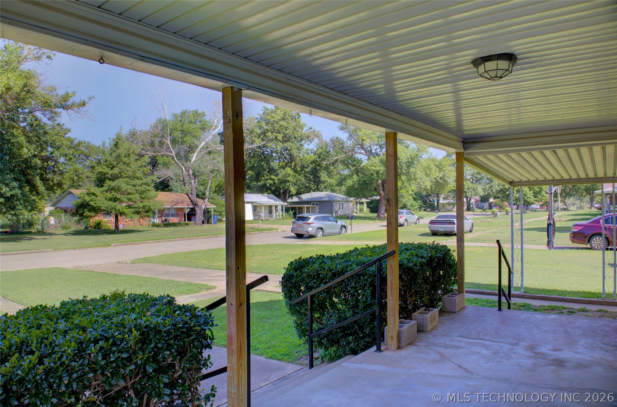 920 S Price Avenue Property Photo 3
