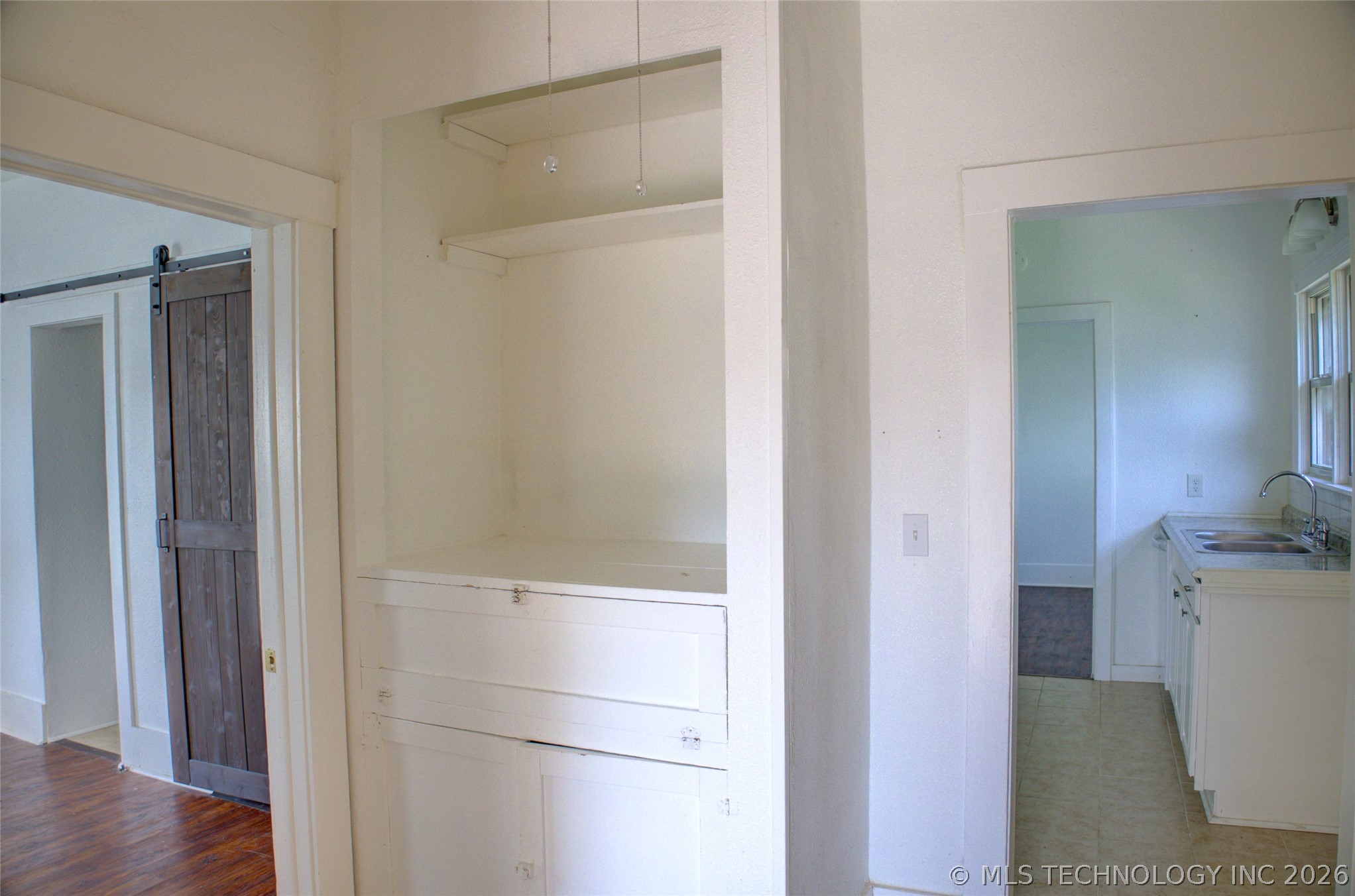 920 S Price Avenue Property Photo 17
