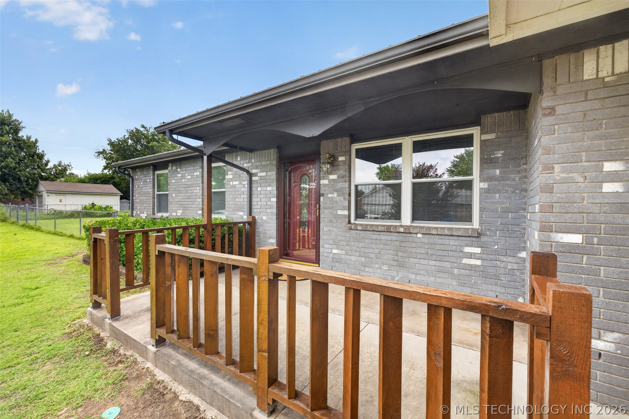 458 E 137th Street Property Photo 3