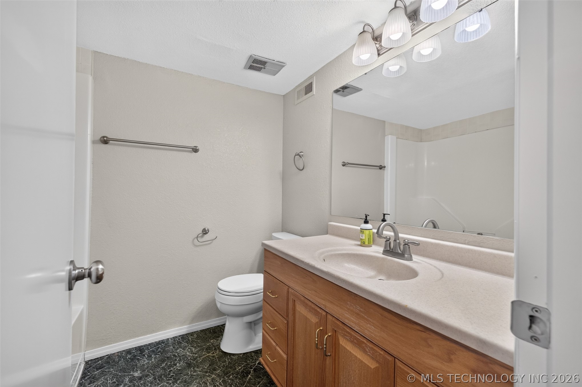 458 E 137th Street Property Photo 23