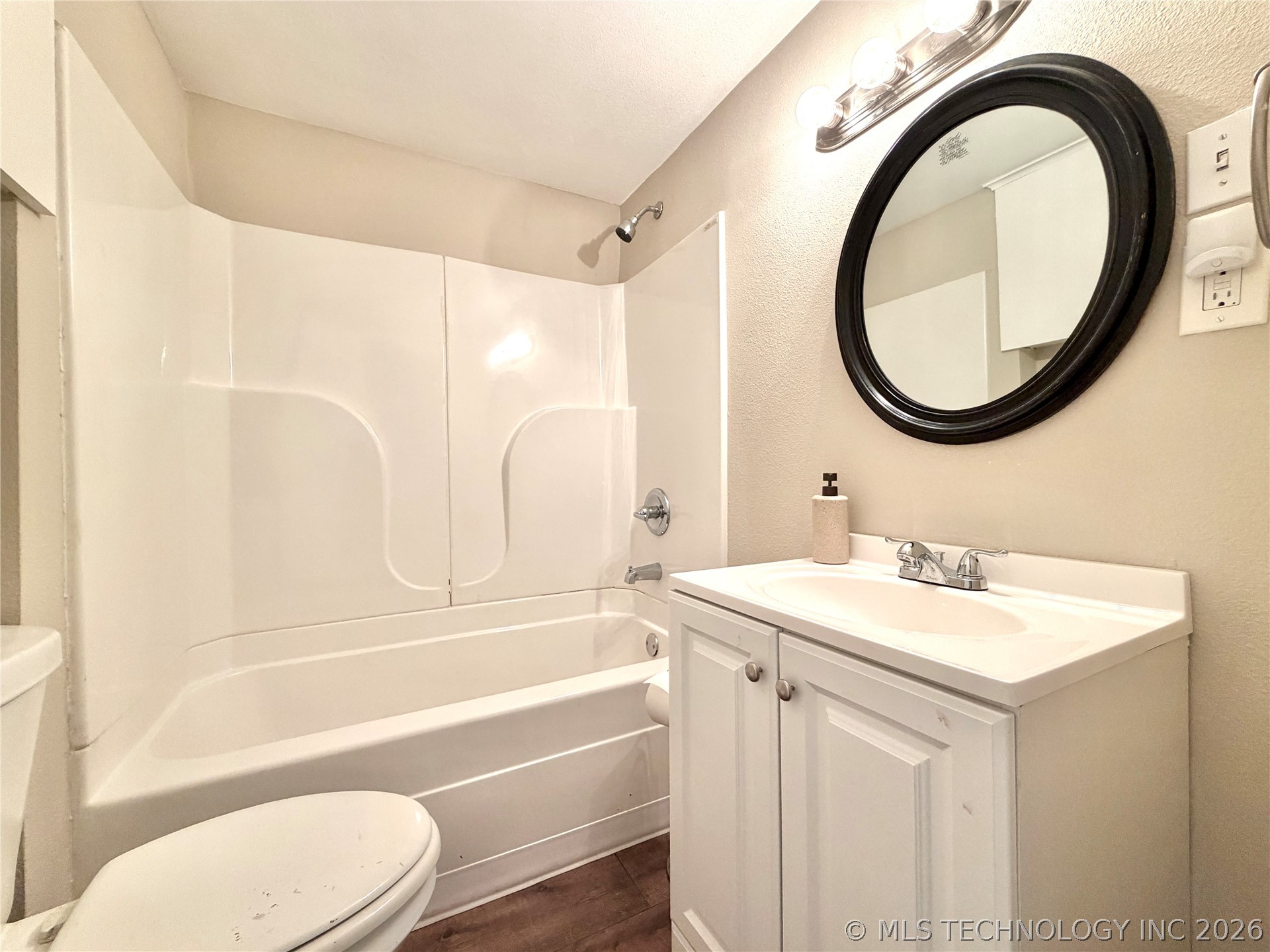 68452 S 319 Road Property Photo 8