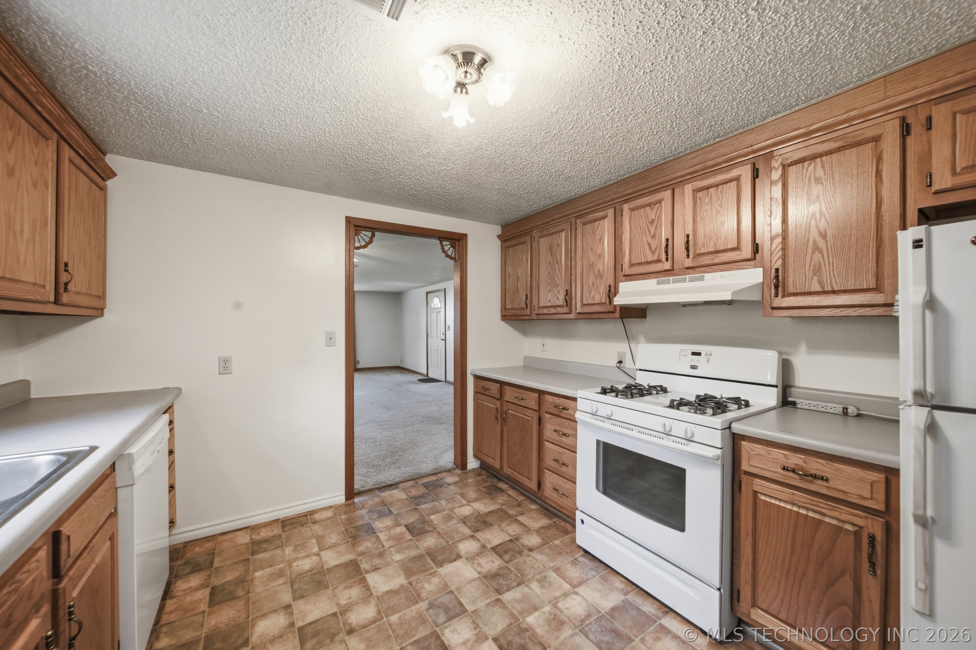 16610 S 4180 Road Property Photo 12
