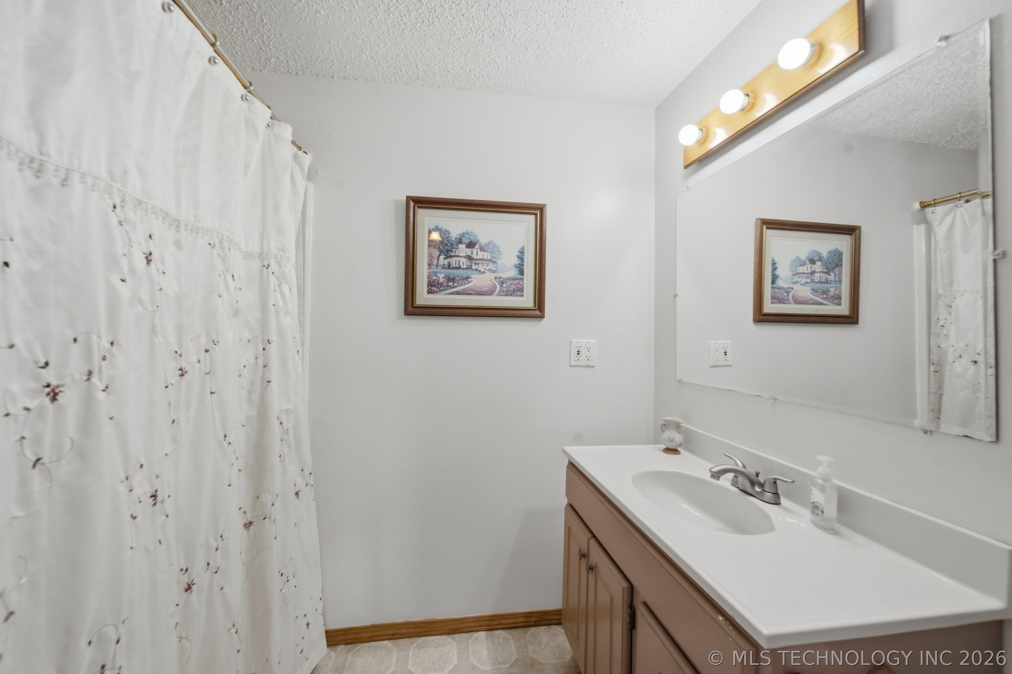 16610 S 4180 Road Property Photo 23