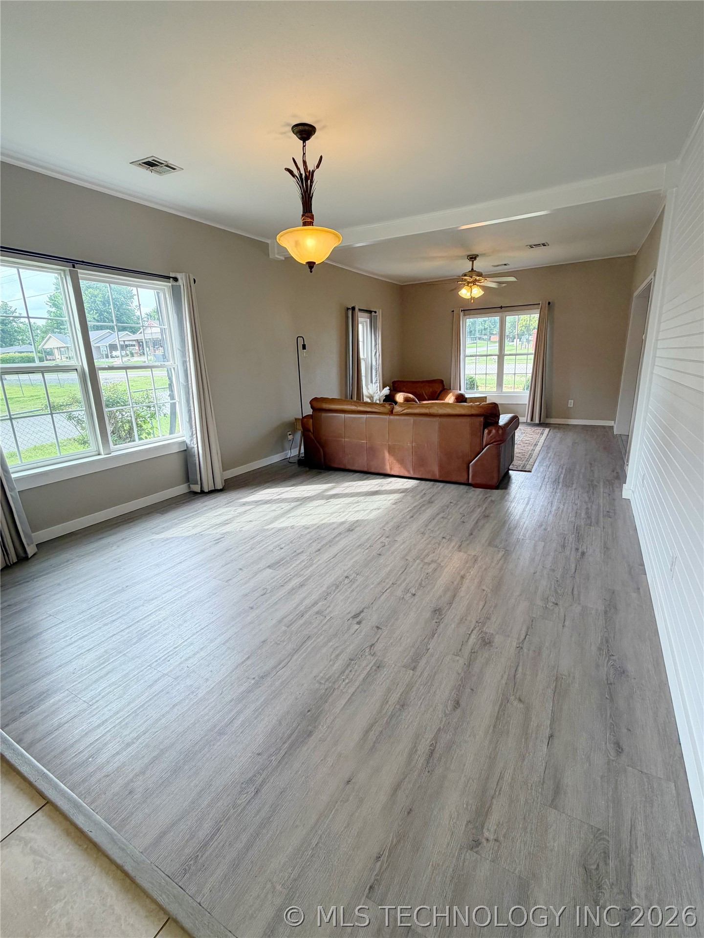 223 N Lee Street Property Photo 6