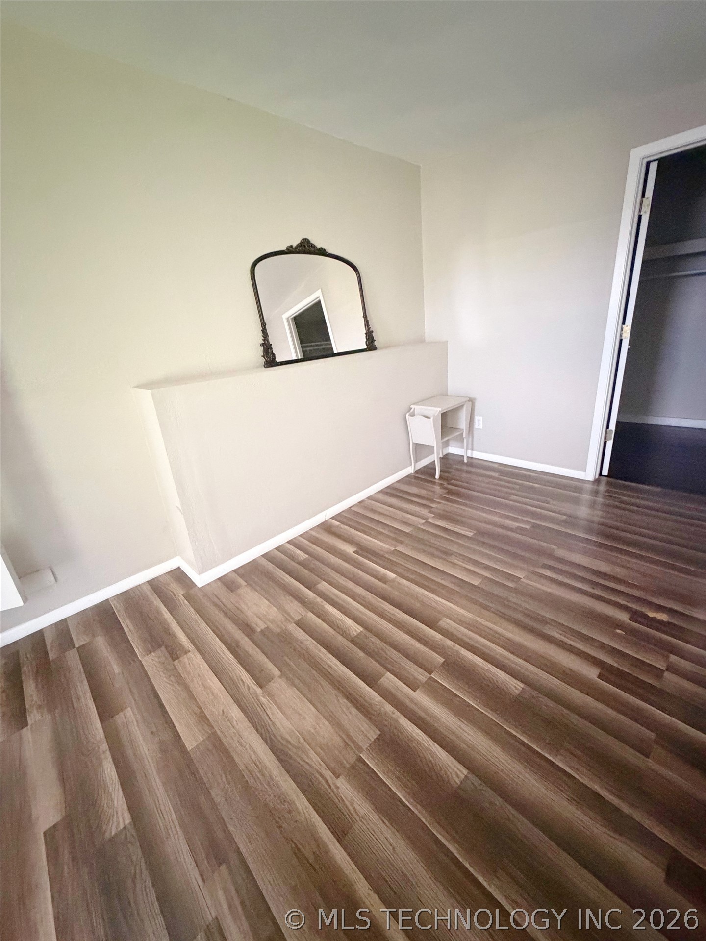 223 N Lee Street Property Photo 18